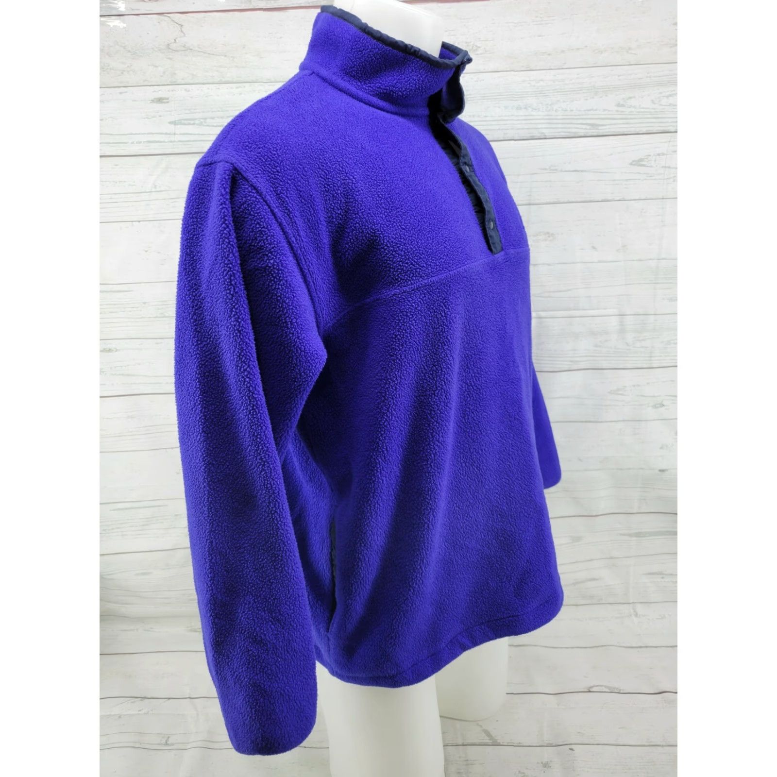 Vintage L.L. Bean Mens Blue Fleece Sweater Pullover Large Nyl Polyester Spandex 1/4 Button Pockets Mock Neck Sweatshirt Outdoor Casual Shirt Mens Large Blue Size US L / EU 52-54 / 3 - 5 Thumbnail