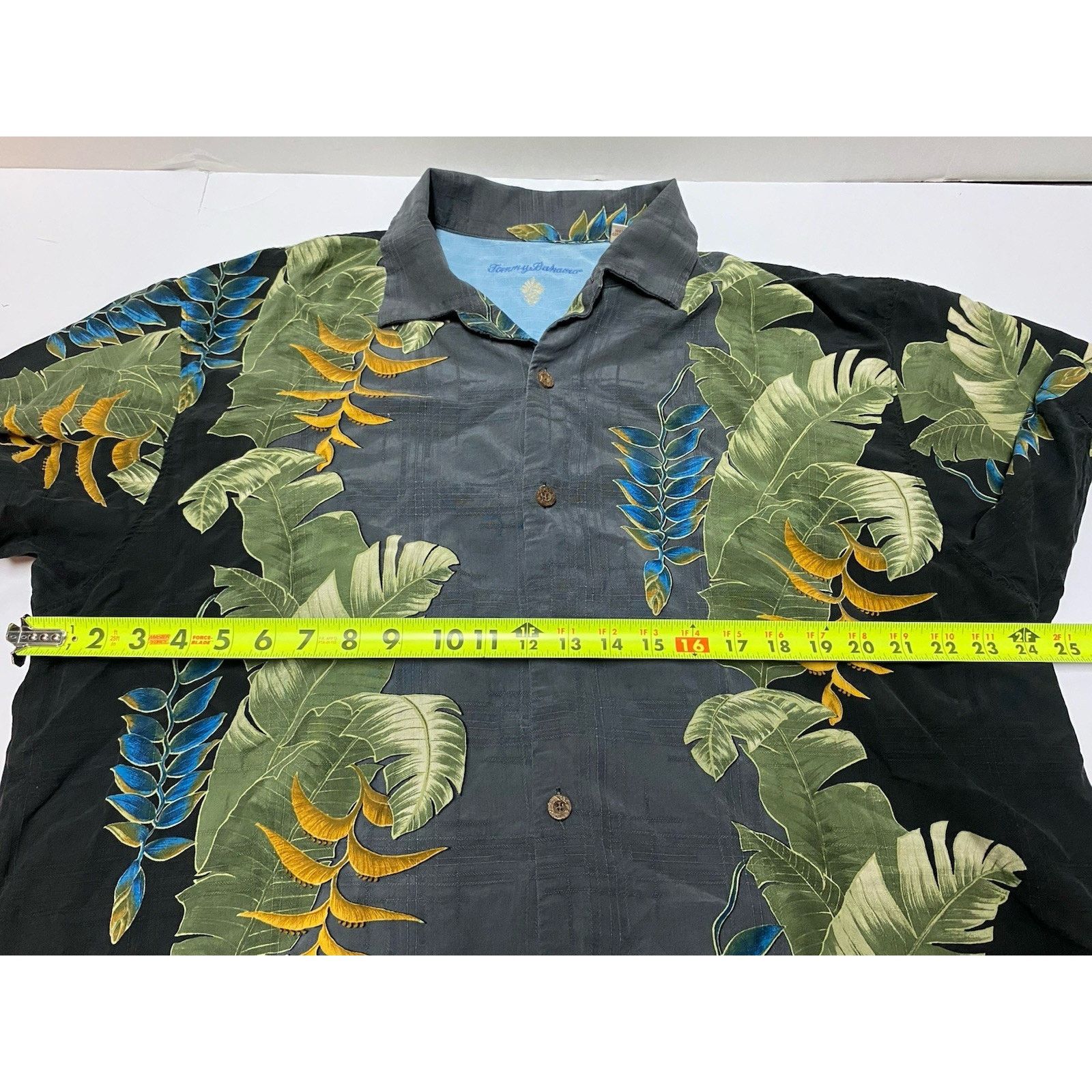 Tommy Bahama Tommy Bahama Size XL 100% Silk Aloha Leaves Flowers Size US XL / EU 56 / 4 - 2 Thumbnail