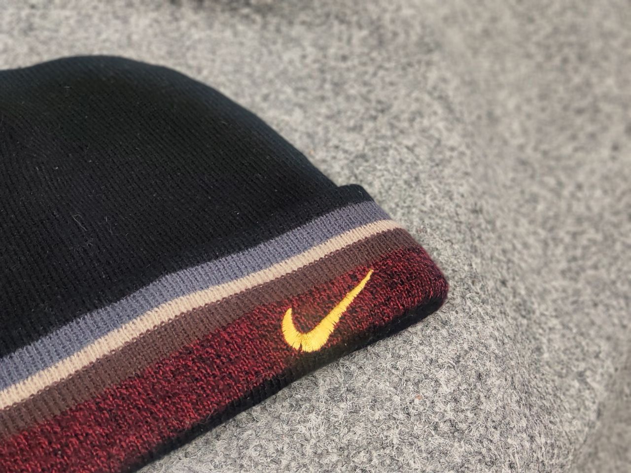 Nike Vintage Nike beanie hat Black Wool Blend Swoosh Y2K Style Size ONE SIZE - 4 Thumbnail