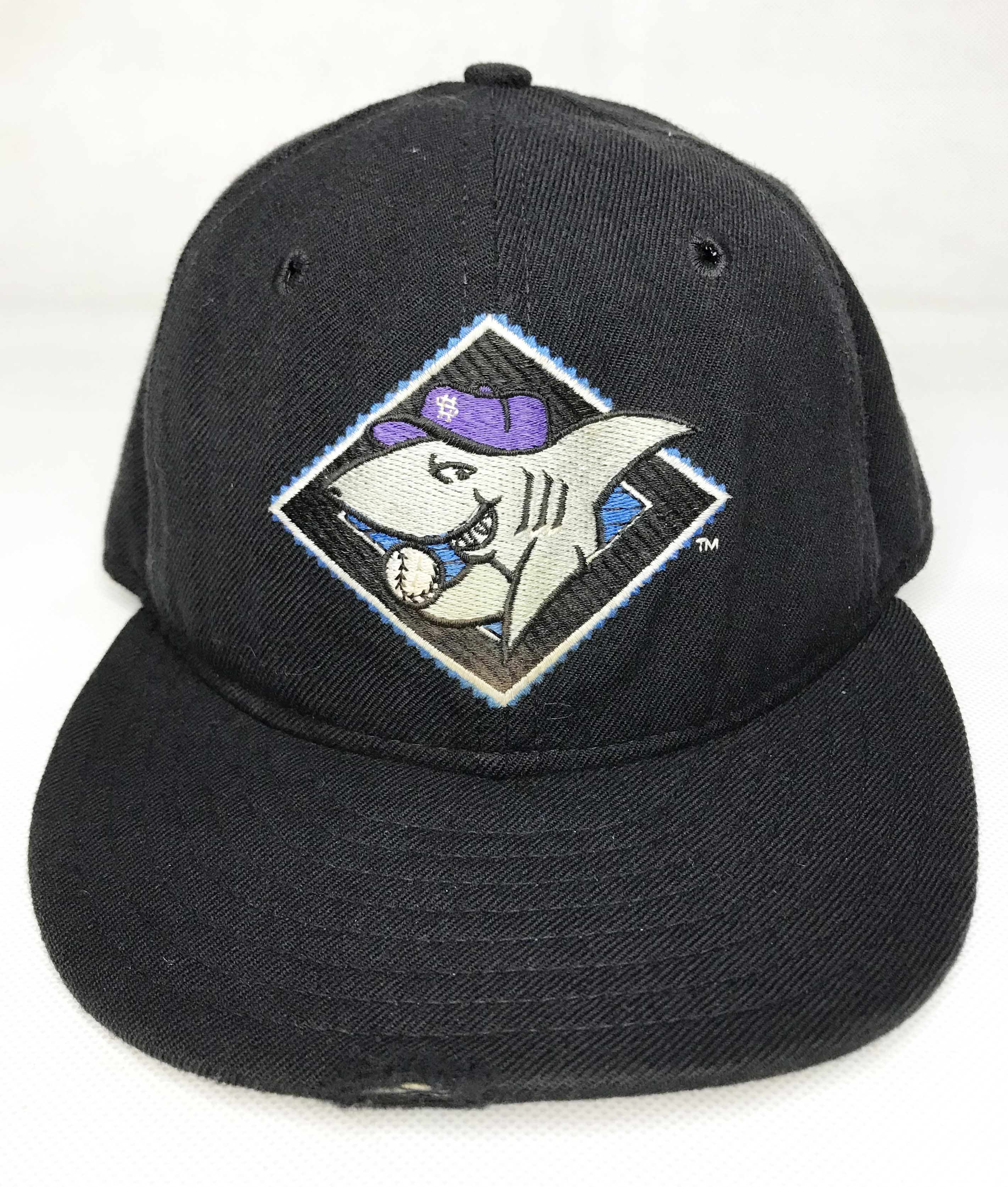 New Era × Vintage Vintage New Era MiLB Honolulu Sharks Minor Baseball Cap Size ONE SIZE - 1 Thumbnail