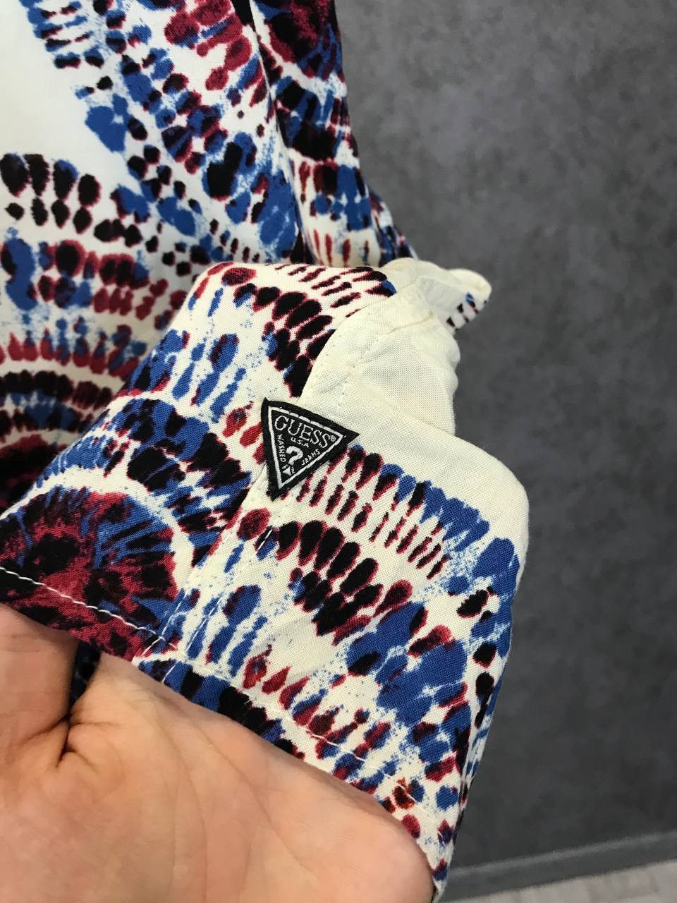 Guess Guess crazy Hawaiian art shirt Size US M / EU 48-50 / 2 - 4 Thumbnail