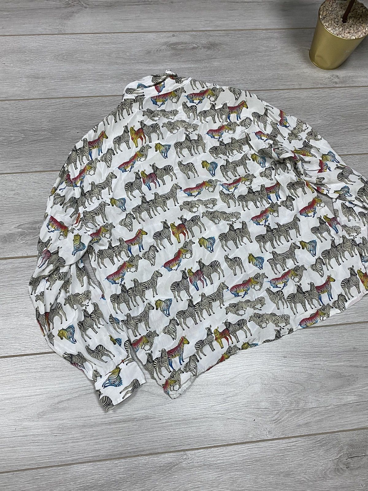 Versace Jeans Couture Versace 🦓 vintage Zebra painted shirt buttons Size L / US 10 / IT 46 - 8 Thumbnail
