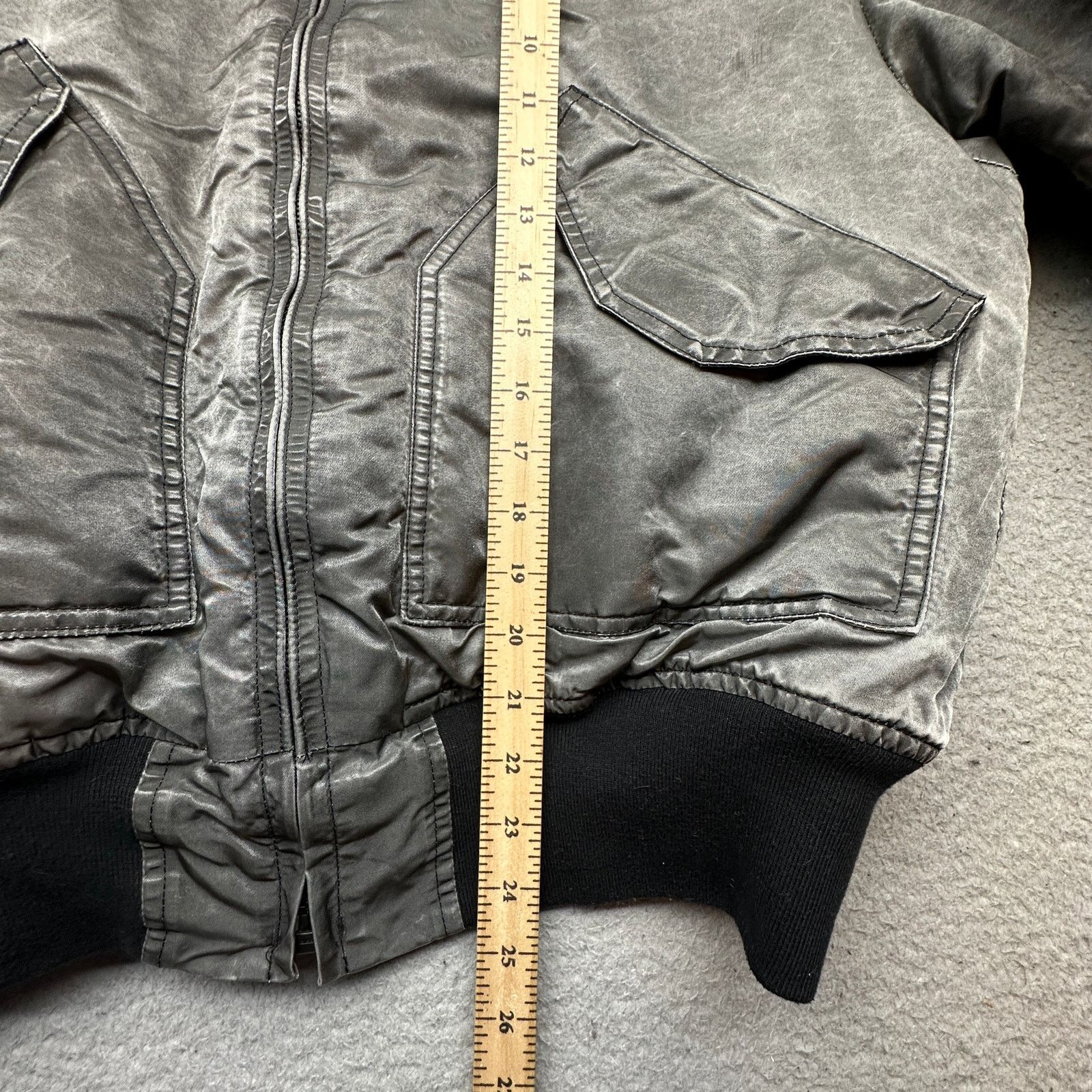 Alpha Industries Alpha Industries CWU 45/P Flight Bomber Jacket Medium MA-1 Size US M / EU 48-50 / 2 - 7 Thumbnail