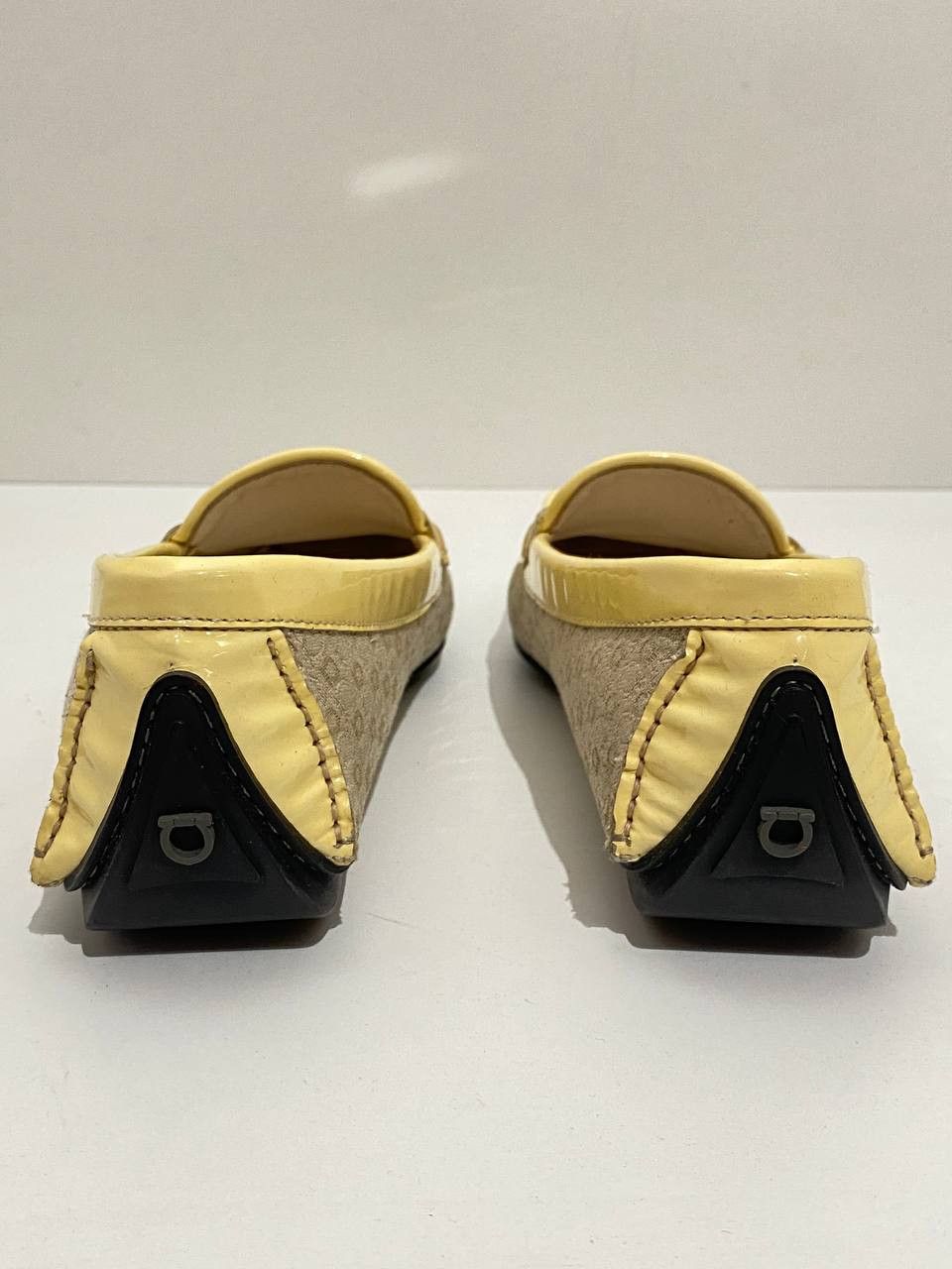 Salvatore Ferragamo Salvatore Ferragamo Gancini Logo Canvas Loafers Flats Shoes Size US 7.5 / IT 37.5 - 7 Thumbnail