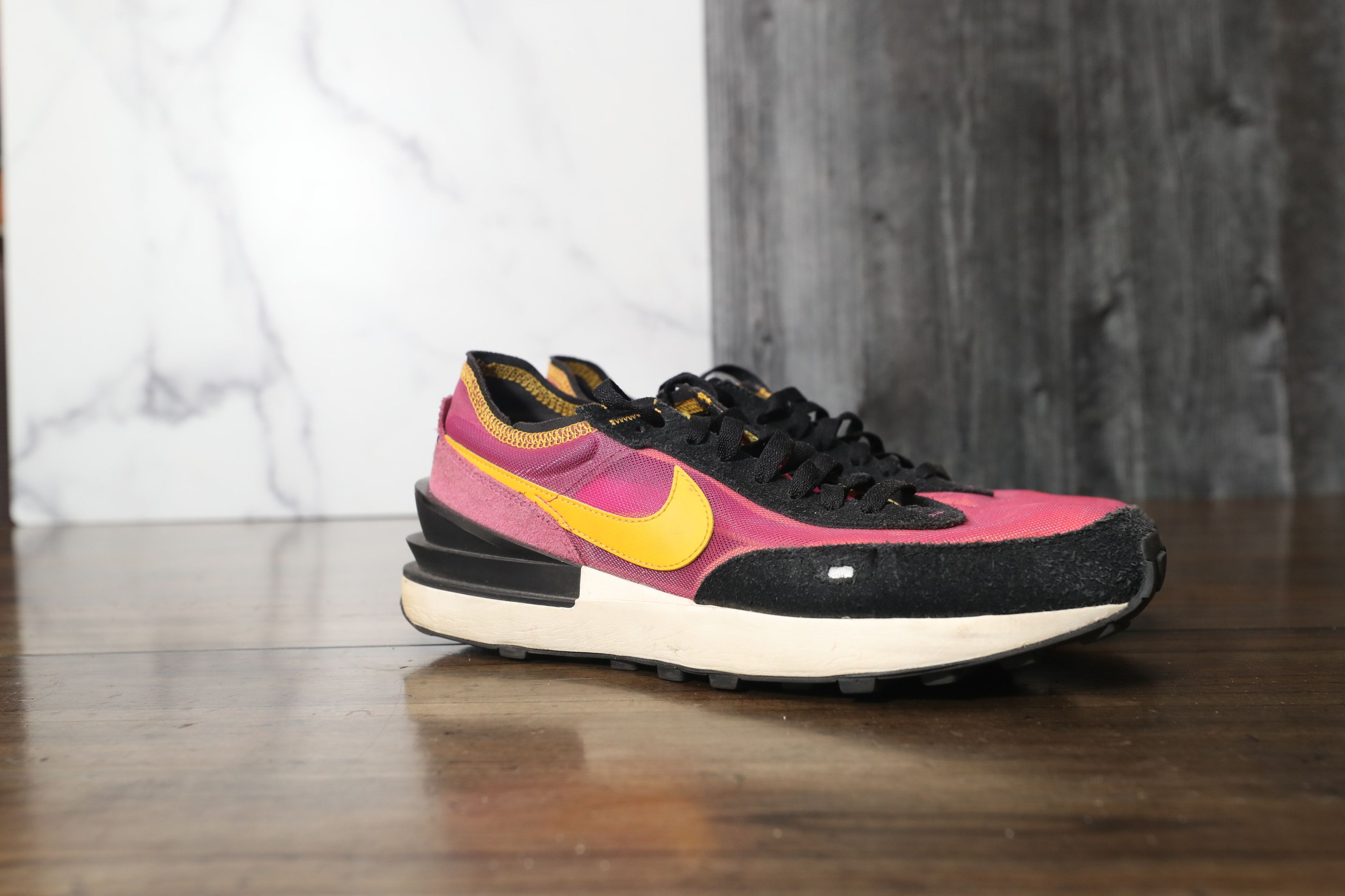 Nike Nike Women's Waffle One (11) Size US 11 / IT 41 - 4 Thumbnail