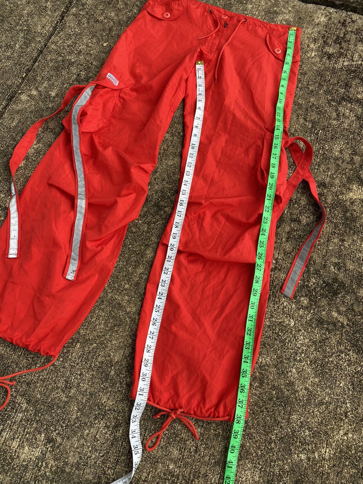 Japanese Brand 2000s Vintage UFO Red Cargo Pants -Nylon Poly Multi Pocket Size US 31 - 8 Thumbnail