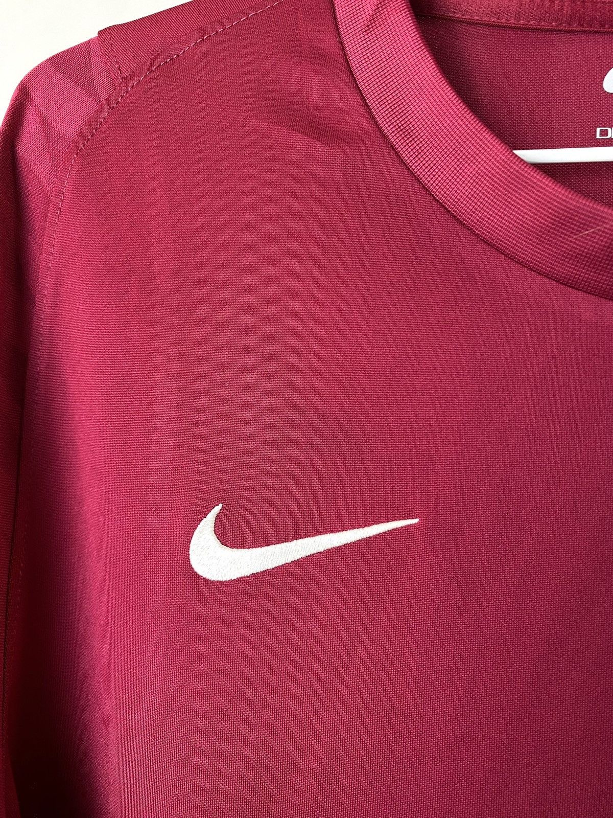 Nike Vintage Nike Barcelona Soccer Jersey T Shirt Size US L / EU 52-54 / 3 - 3 Thumbnail