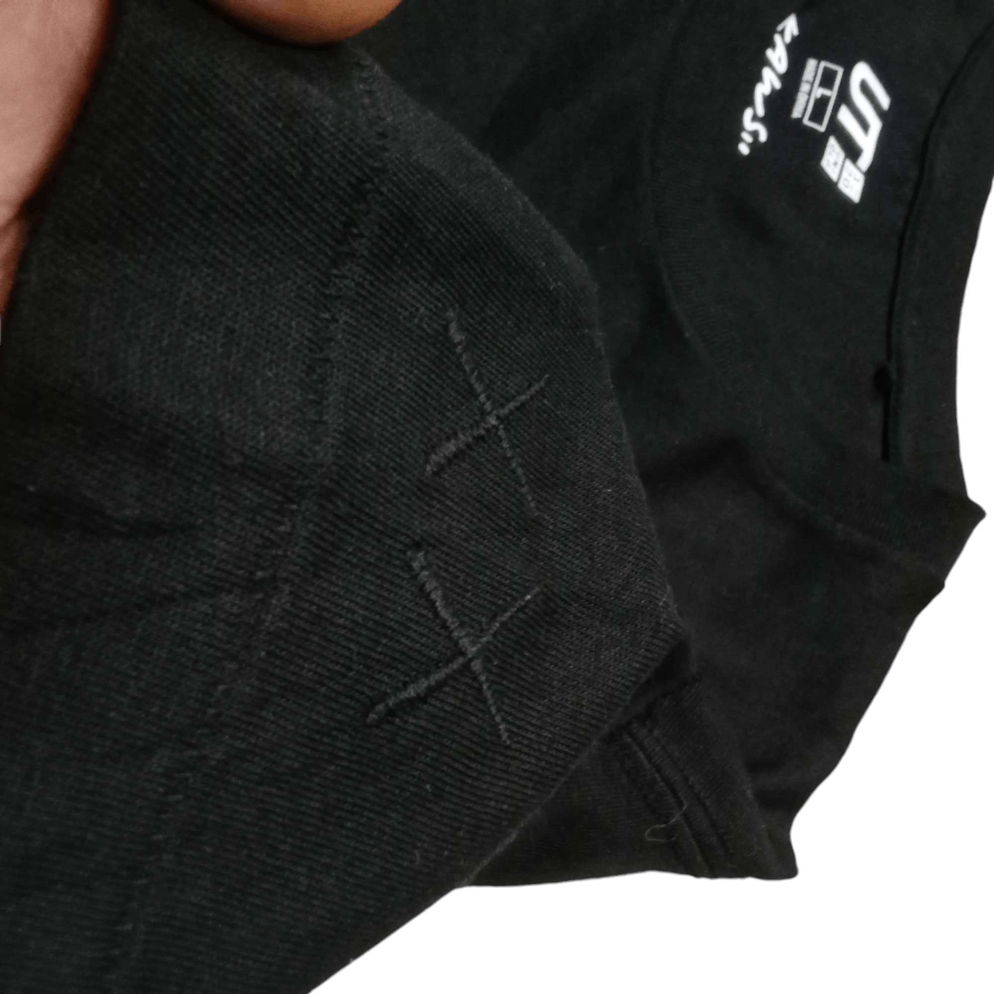 Japanese Brand × Kaws × Uniqlo Kaws x uniqlo tee Size US L / EU 52-54 / 3 - 4 Thumbnail