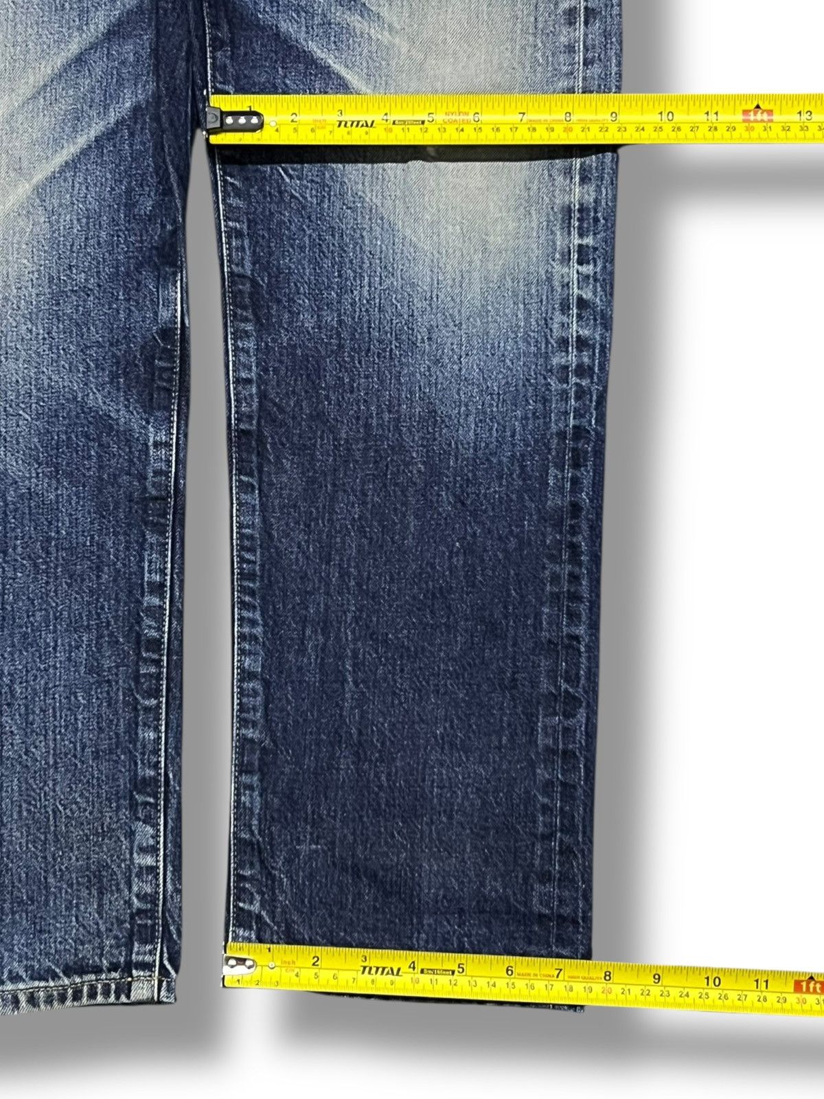 Uniqlo Vintage Uniqlo Selvedge Denim Japan - Faded Wash, Distressed Size US 33 - 16 Thumbnail