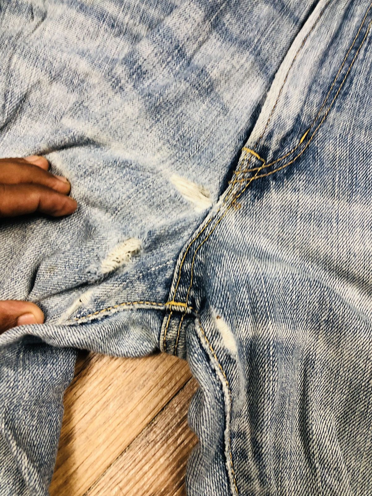 Edwin Edwin Distressed Jeans (37) Size US 33 - 8 Thumbnail