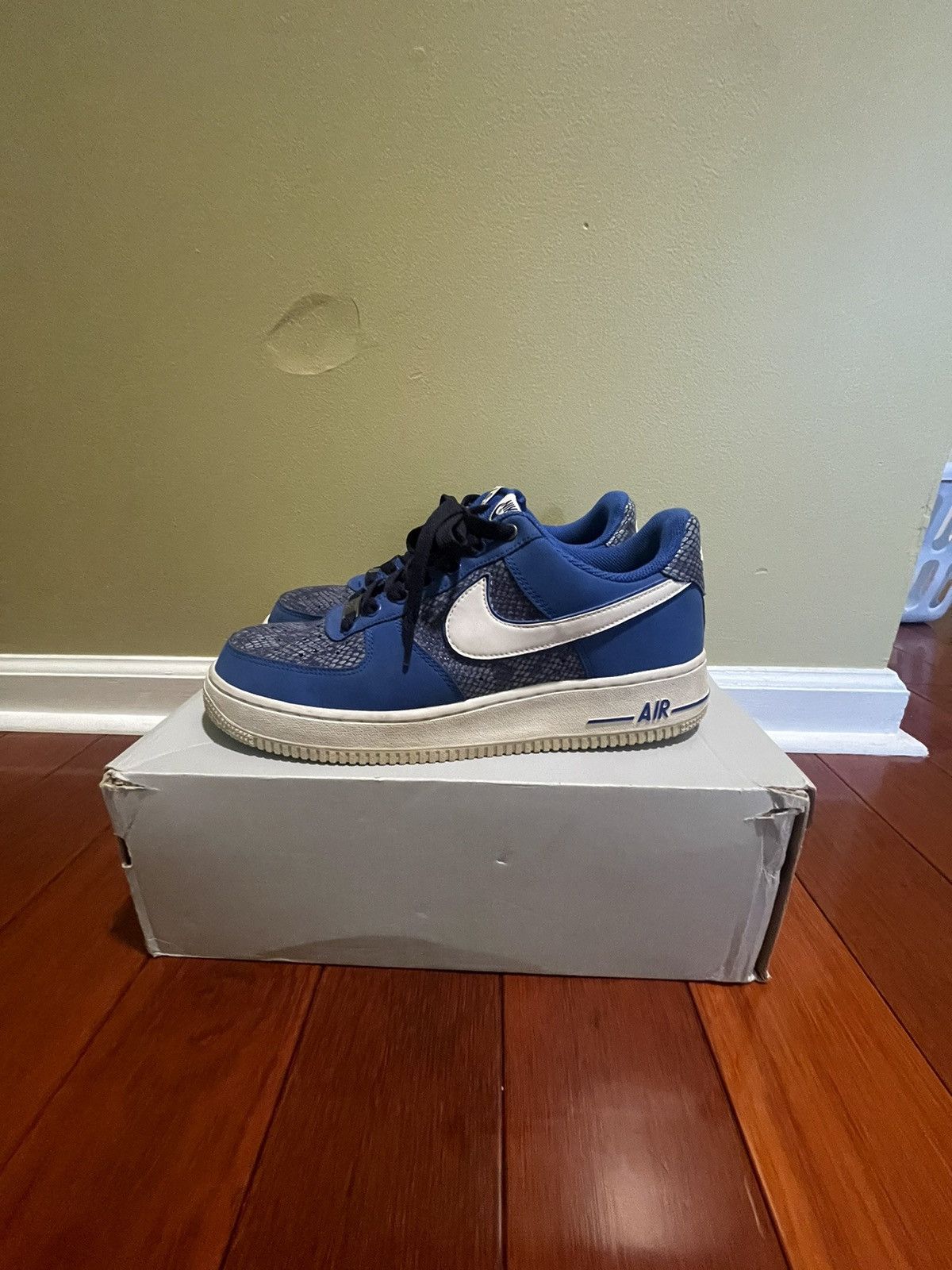 Nike NIKE AIR FORCE 1 2012 SNAKESKIN Size US 9 / EU 42 - 5 Thumbnail