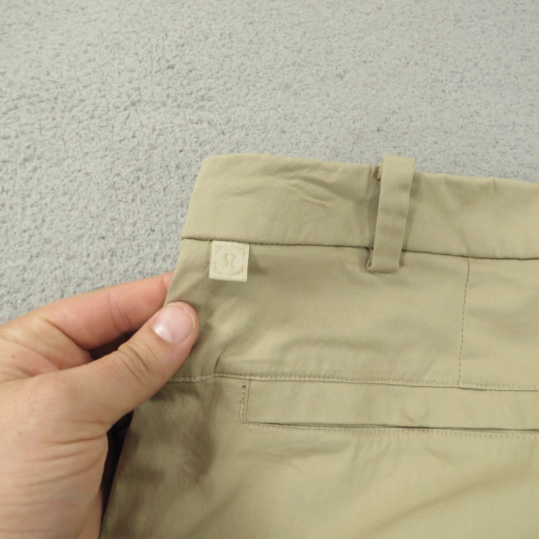 Lululemon Lululemon Mens Pant 36x28 Commission Tofino Sand Khaki Commute Golf Travel Light Shirt? Size US 36 / EU 52 - 4 Thumbnail