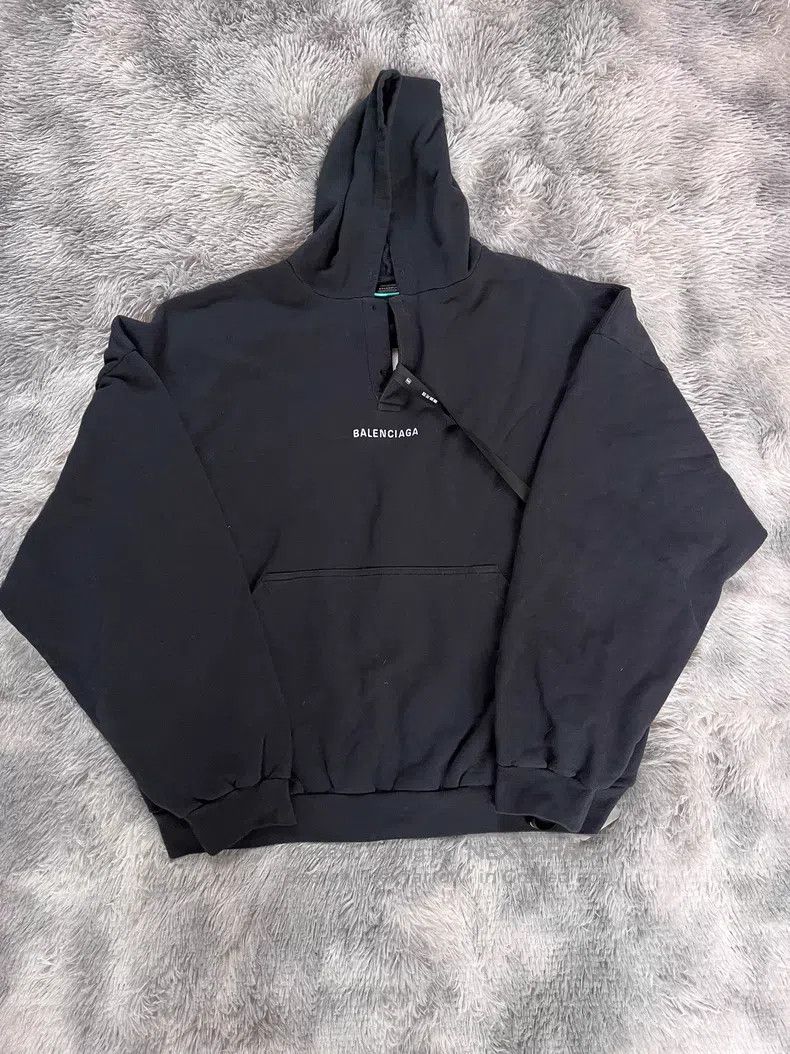 Balenciaga Balenciaga Embroidered Letter Hooded Sweatshirt Size US S / EU 44-46 / 1 - 1 Thumbnail