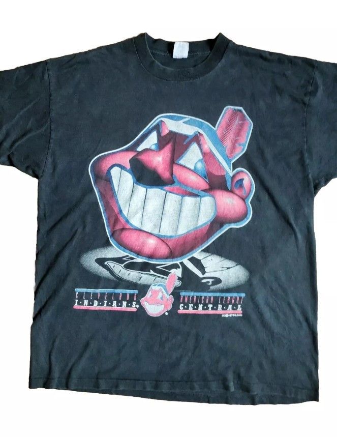 MLB × Vintage Vintage Cleavland Indians Full Logo 90's T-shirt Size US XL / EU 56 / 4 - 3 Thumbnail