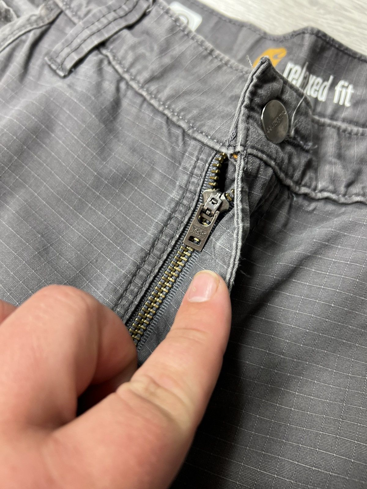Carhartt × Vintage Carhartt Destroyed Cargo Baggy Pants Workwear Street Style Size US 33 - 20 Thumbnail