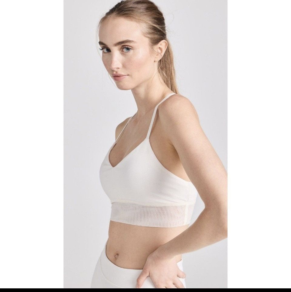 Alo Yoga White Lavish Sports Bra Glossy White S NWT