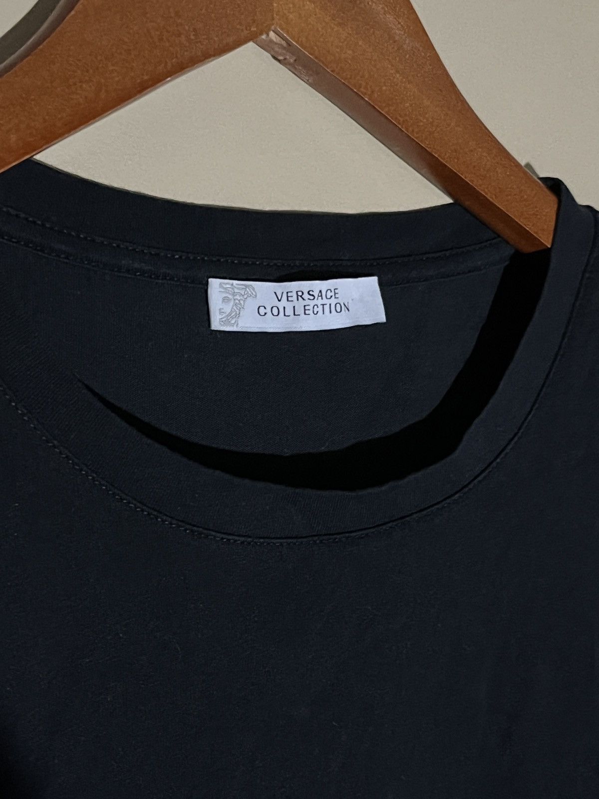 Versace Versace Collection Half Medusa Head Tee - L Size US L / EU 52-54 / 3 - 3 Thumbnail