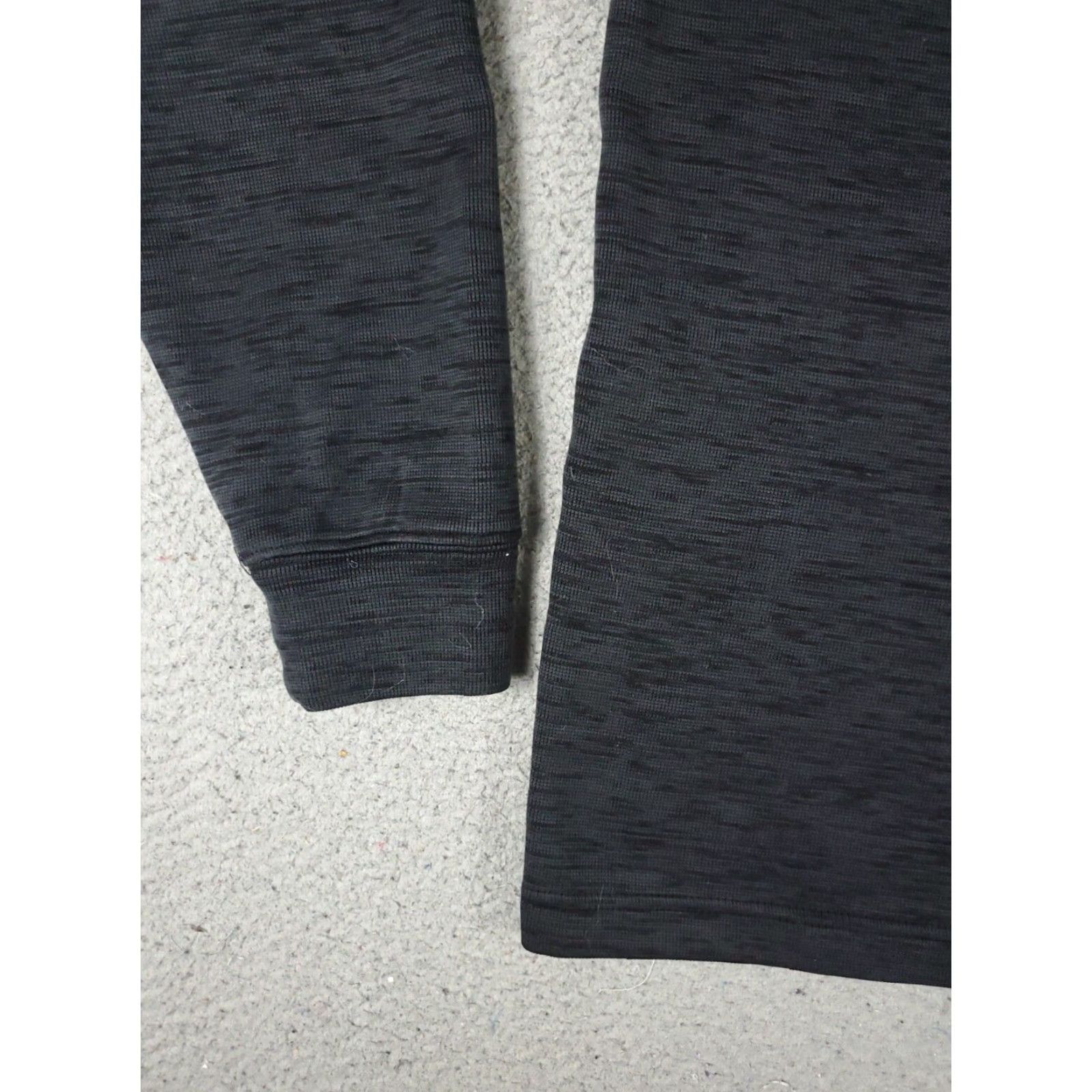 Vintage VINTAGE Greg Norman Men's Sweater Pullover 1/4 Zip Knitted Cotton Blend Gray M Casual Classic Modern Size US M / EU 48-50 / 2 - 3 Thumbnail