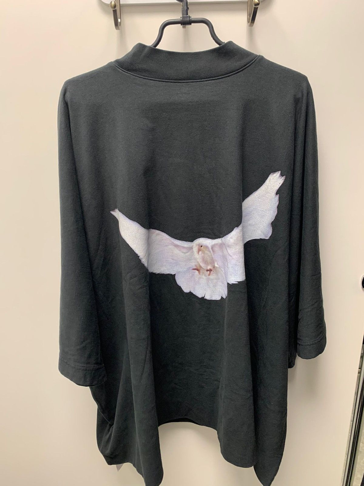 image of Yeezy Gap Dove Crop Tshirt in Black, Men's (Size 2XL)