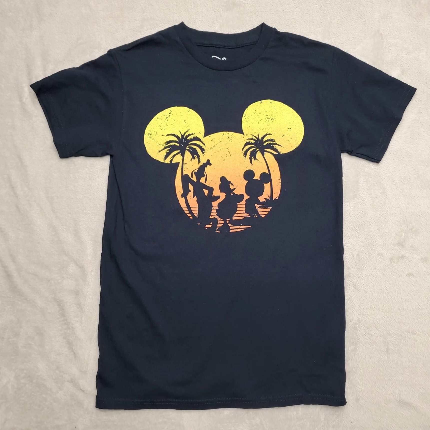 Disney Disney Shirt Mens Small Black Mickey Donald Goofy Tropical Crewneck Casual TEE Size US S / EU 44-46 / 1 - 2 Thumbnail