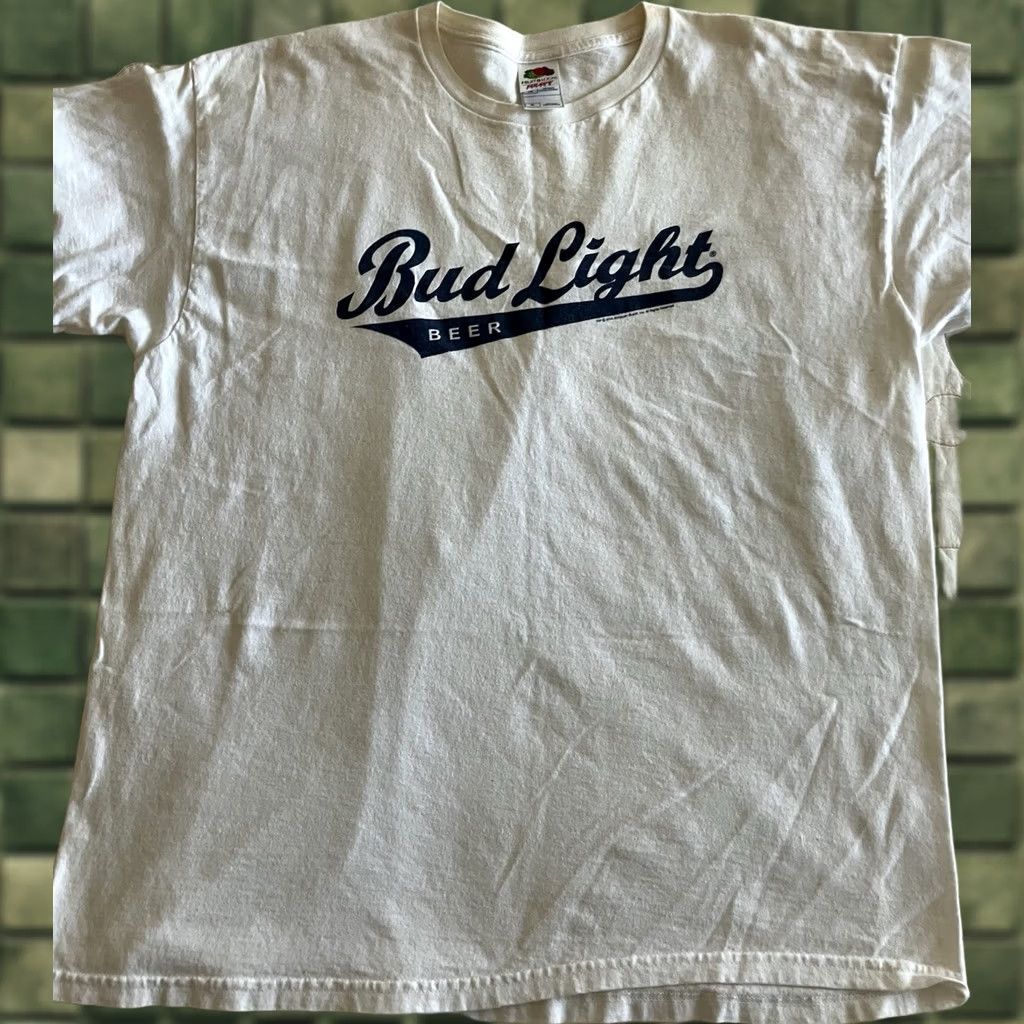 Fruit Of The Loom VINTAGE Bud Light Mens White T Shirt XL Beer 2006 Fruit of the Loom Short Sleeve Shirt Mens White Size US XL / EU 56 / 4 - 1 Thumbnail