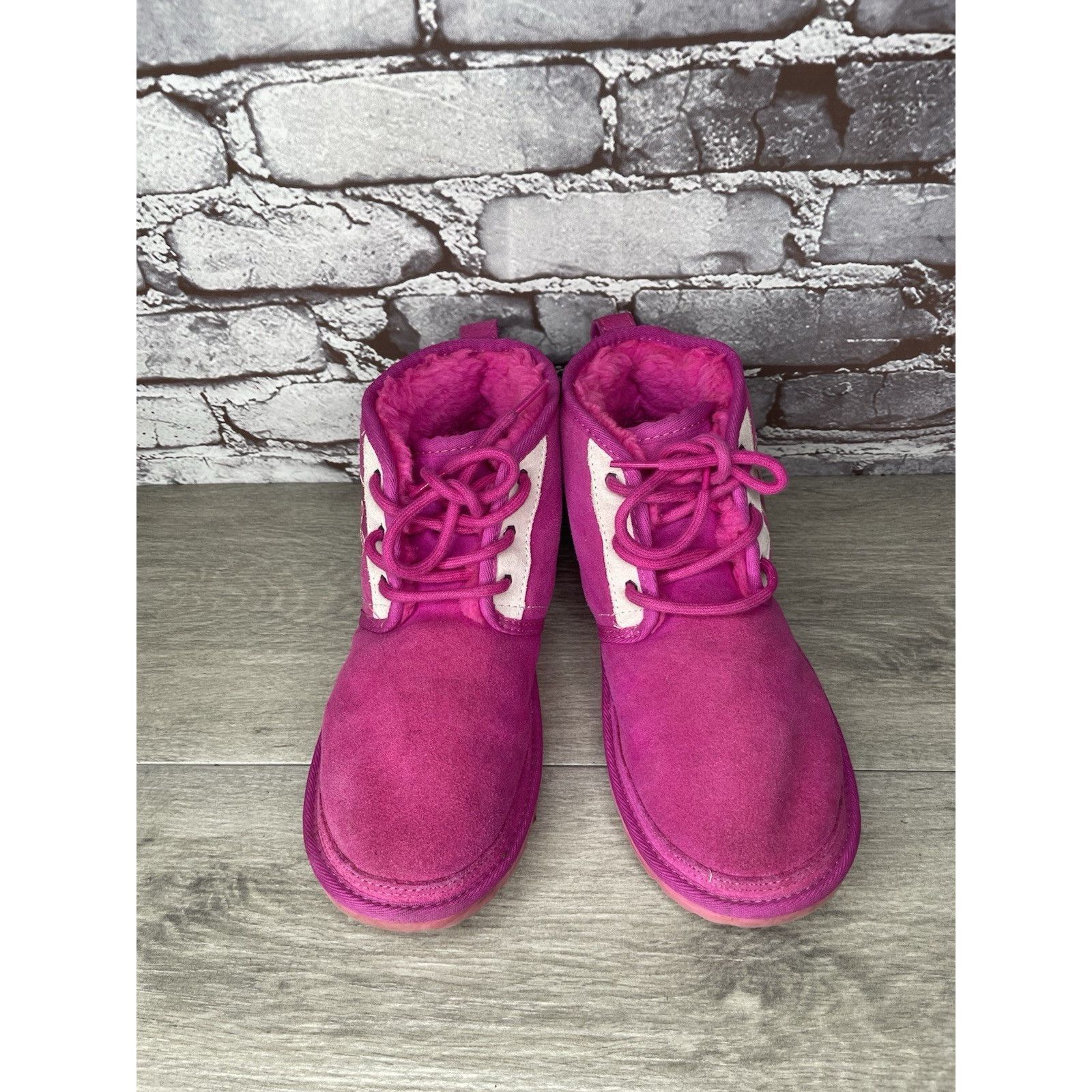 Ugg UGG PINK 🎀 Neumel Graphic Outline Authentic Fur Boots Kids Size US 6 / IT 36 - 15 Thumbnail