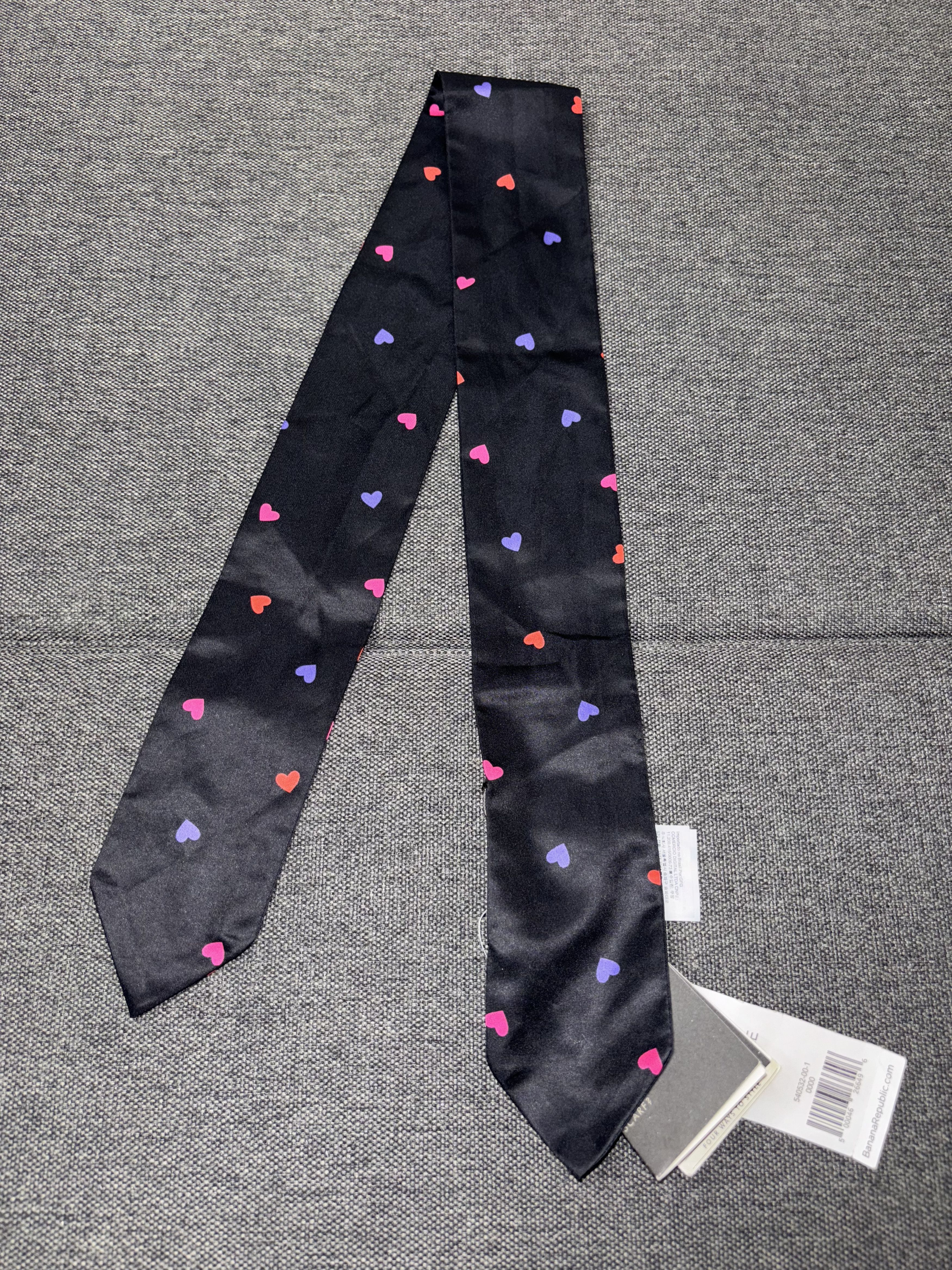 Banana Republic New Banana Republic Heart Print Scarf Black Multi-color Size ONE SIZE - 4 Thumbnail