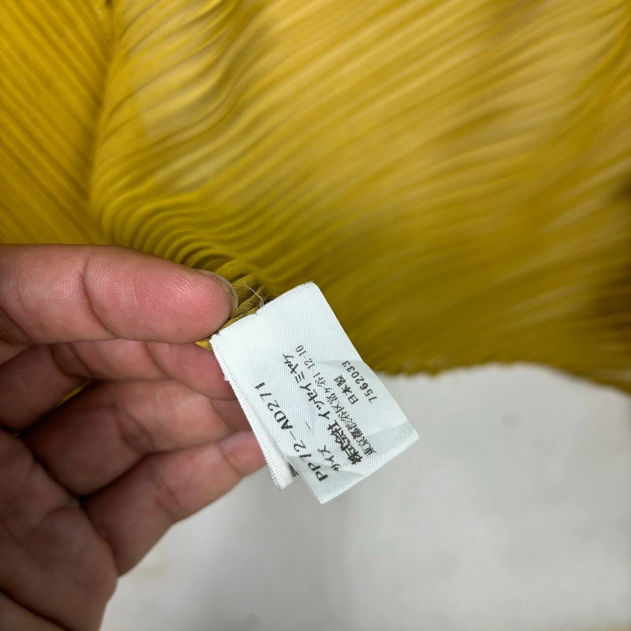 Pleats Please Issey Miyake Issey Miyake Pleats Please Mustard Yellow Cape Shawl OS Size ONE SIZE - 8 Thumbnail