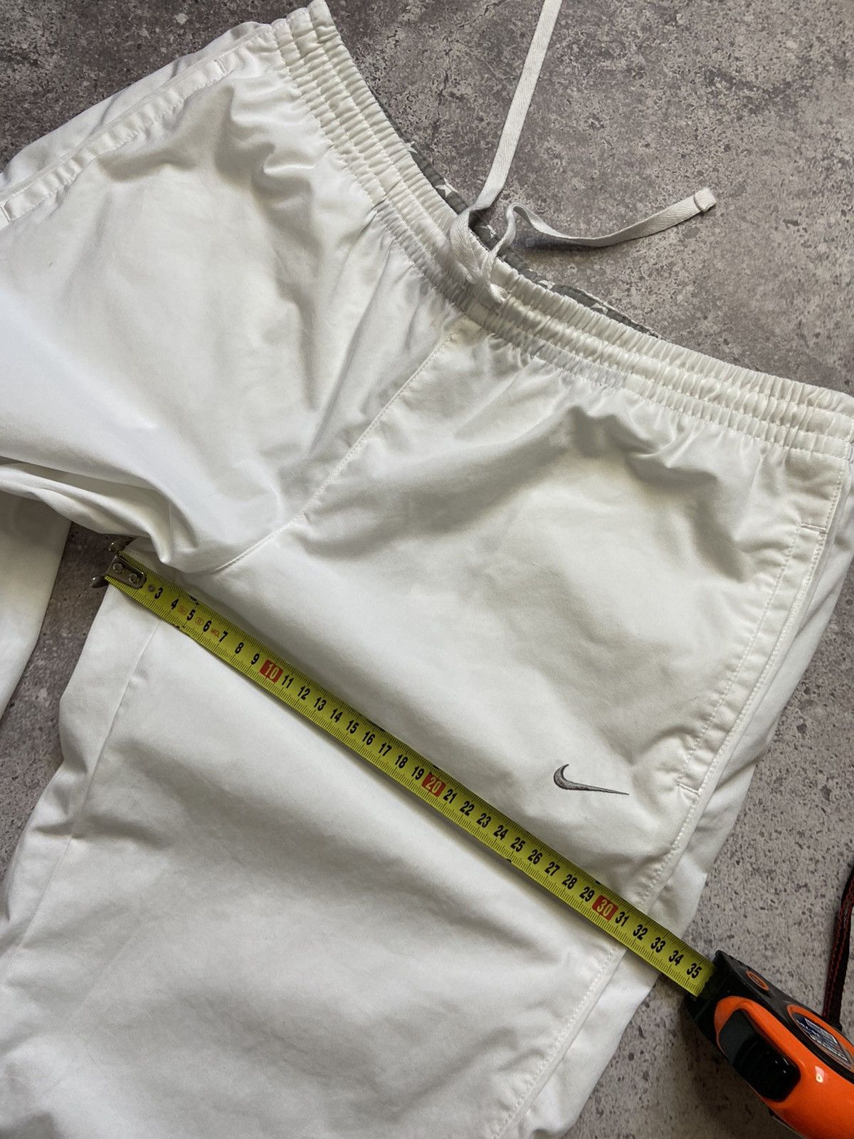 Nike Vintage Nike Track Pants Baggy White Size US 32 / EU 48 - 8 Thumbnail
