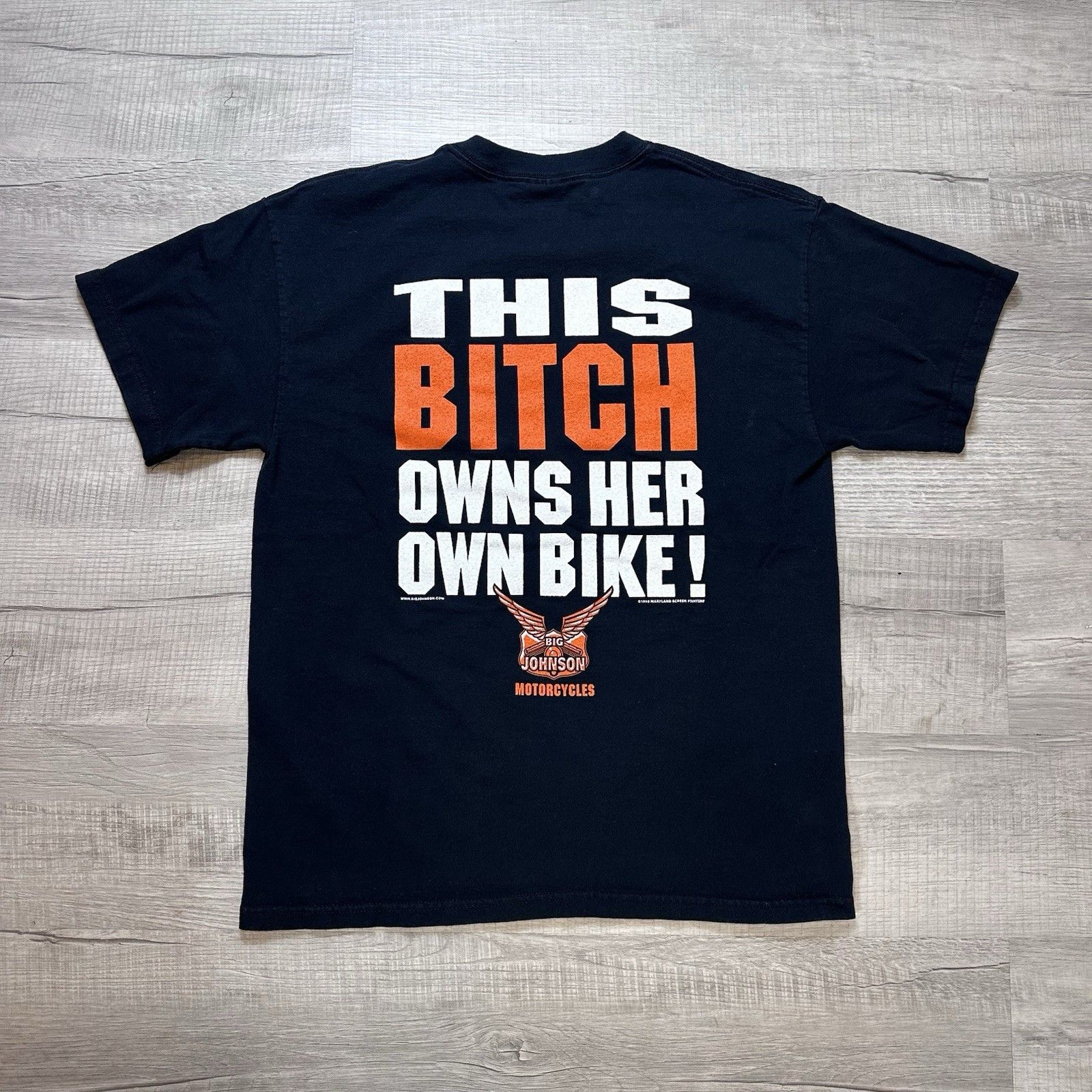 Vintage Vintage Big Johnson Motorcycle This B*tch Owns Her Own Bike Size L / US 10 / IT 46 - 1 Thumbnail