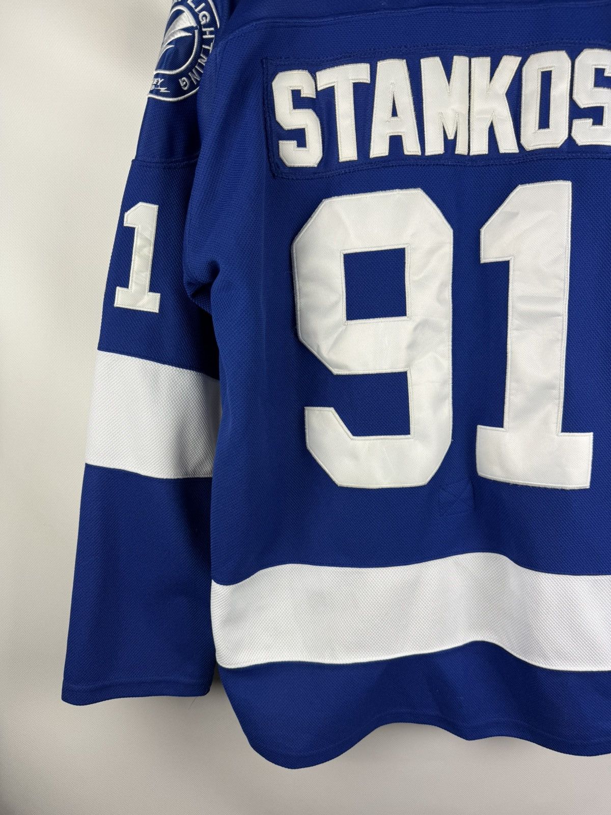 Reebok Reebok Tampa Bay Lightning #91 Stamkos NHL Hockey Jersey Size US M / EU 48-50 / 2 - 20 Thumbnail