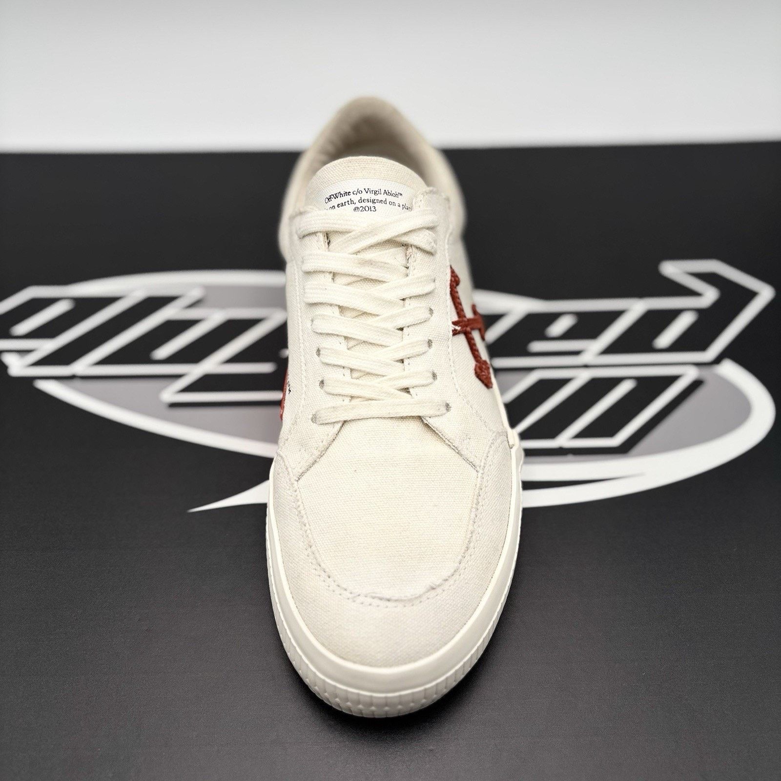 Off-White Off-White Vulc Sneaker ' White ' | GOOD CONDITION! Size US 7 / EU 40 - 15 Thumbnail