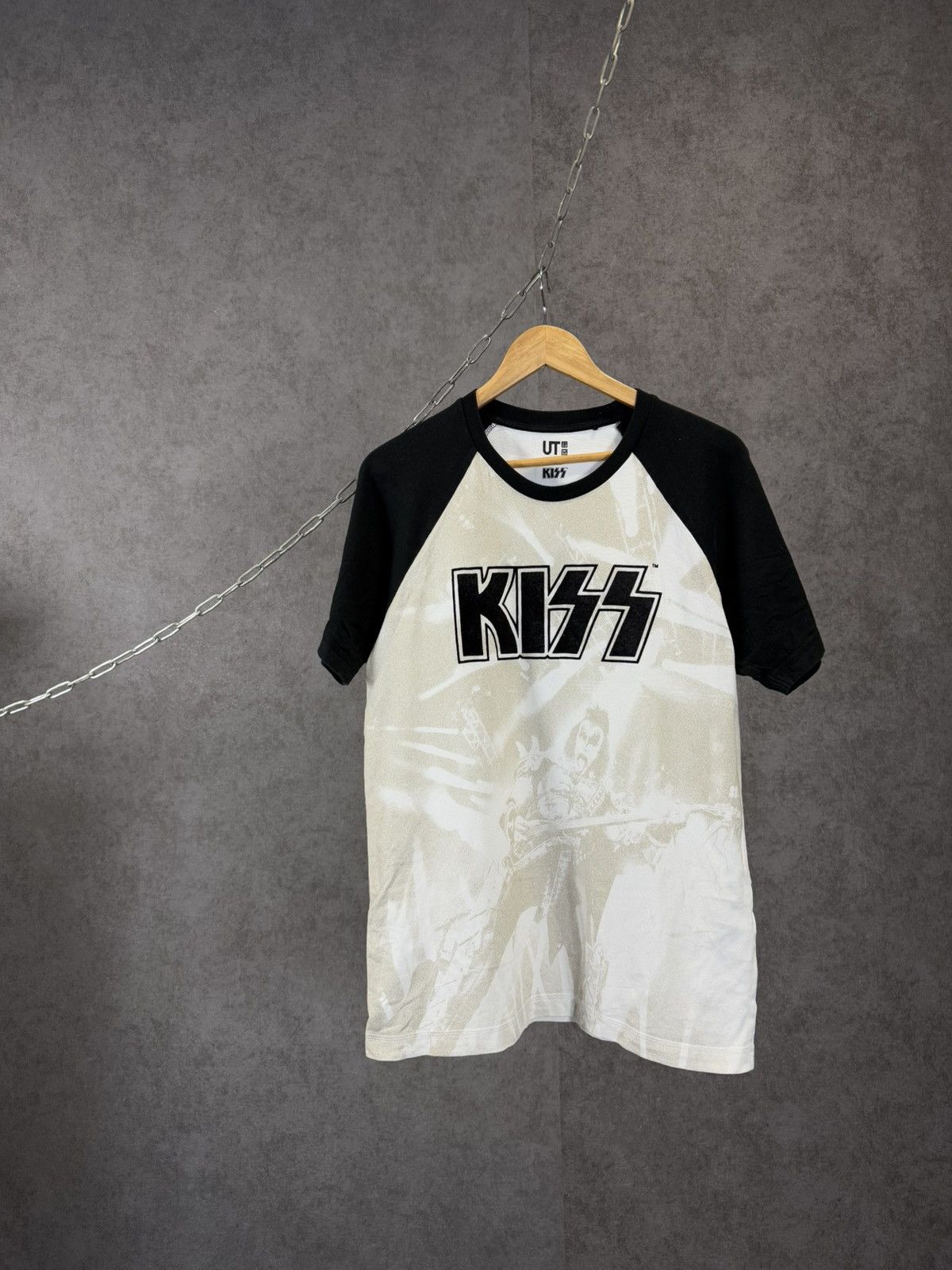 KISS Kiss x Uniqlo overprinted rock band tee Size US M / EU 48-50 / 2 - 1 Thumbnail