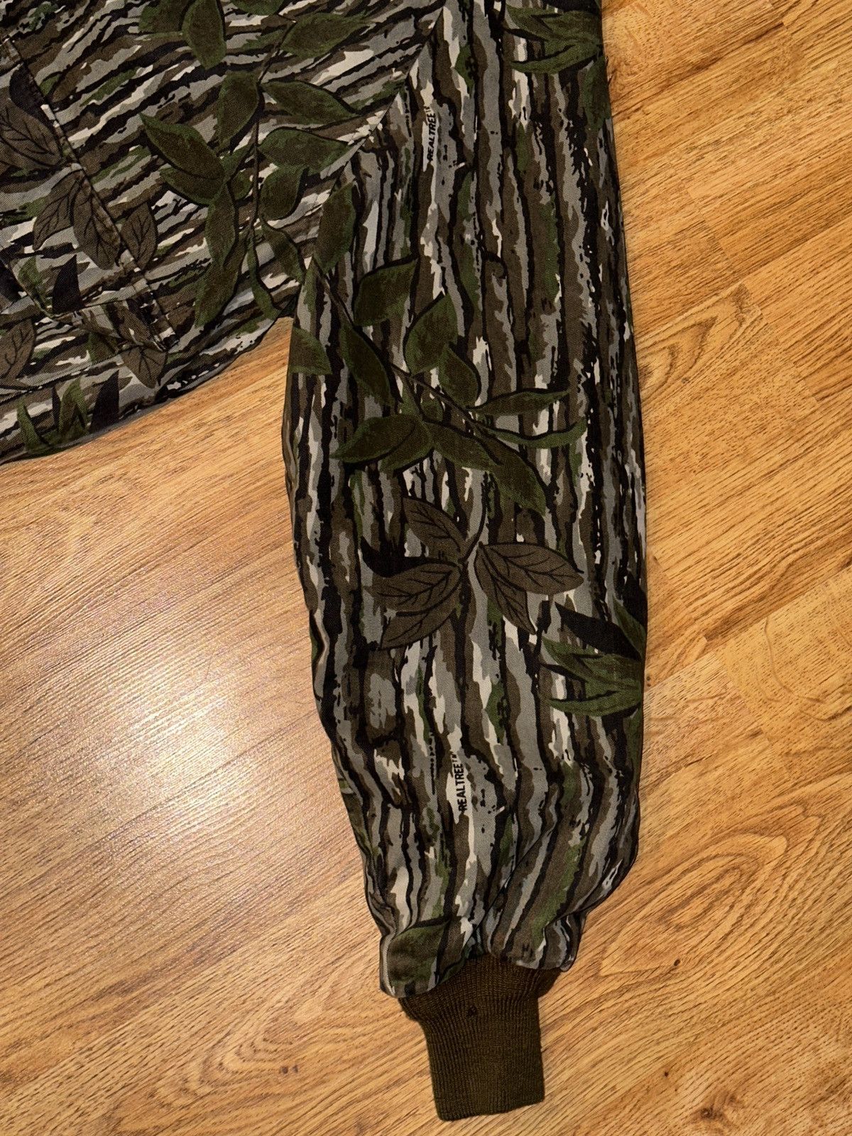 Carhartt VTG Duxbak Bomber Jacket Realtree Camo Lightweight Pockets L Size US L / EU 52-54 / 3 - 4 Thumbnail