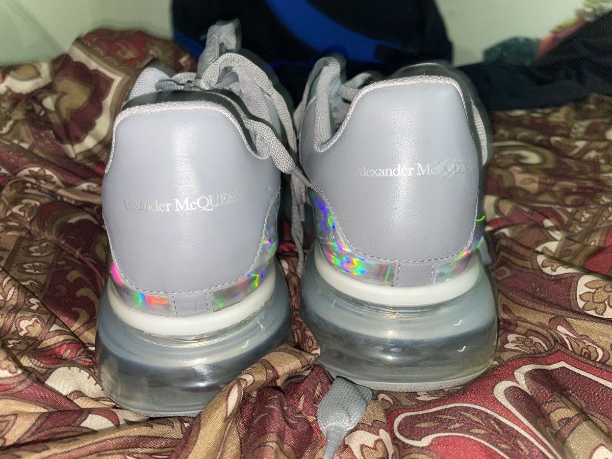 Alexander McQueen Alexander McQueen Oversized Sneaker Silver Iridescent Size US 11 / EU 44 - 3 Thumbnail