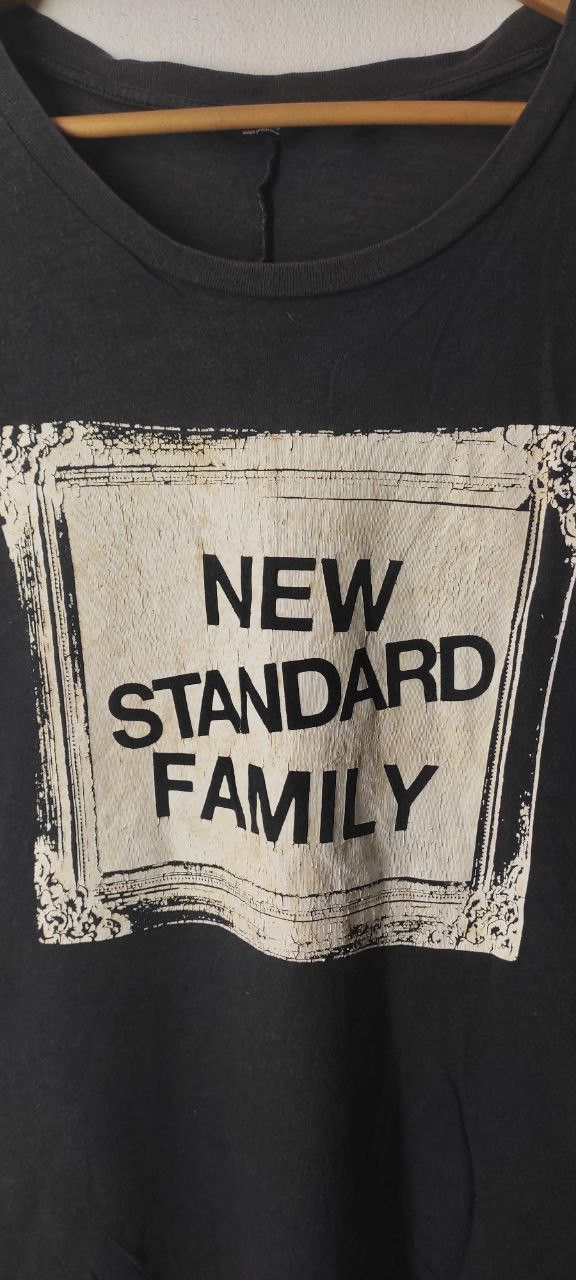 Undercover UNDERCOVER NEW STANDARD FAMILY X UNIQLO TEE Size US M / EU 48-50 / 2 - 6 Thumbnail