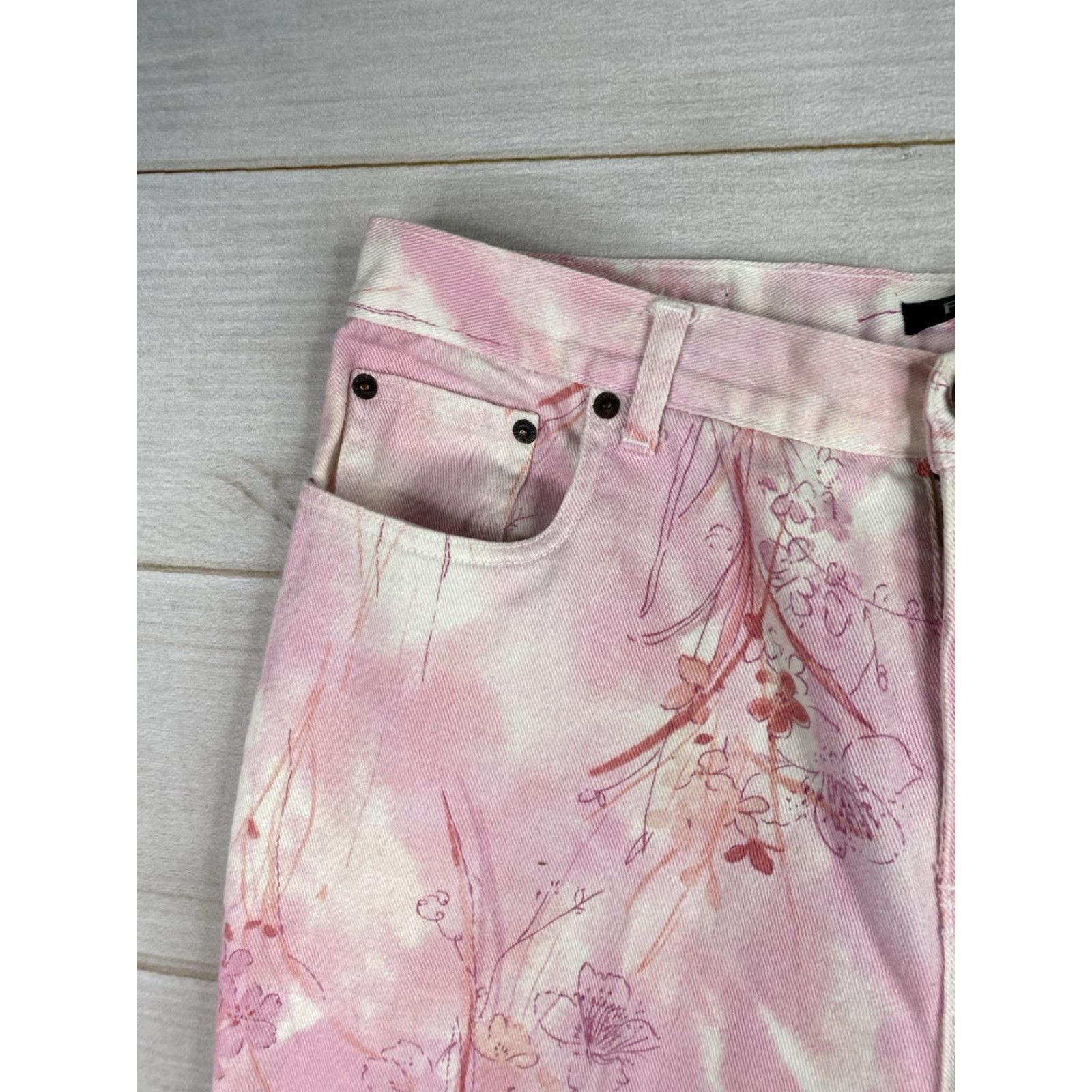 Bill Blass VINTAGE Bill Blass Jeans Womens 12P Short Pink Floral Print High Rise Straight Fit Denim Jeans Womens Girls? Size 34" / US 12 / IT 48 - 2 Thumbnail
