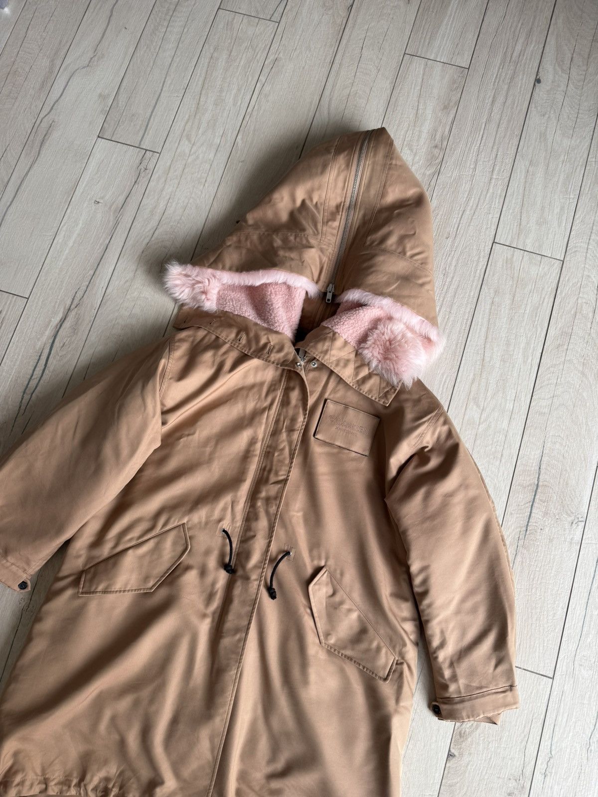 Calvin Klein 205W39NYC FW17 Calvin Klein 205W39NYC Pink Fur Orange Fishtail Parka Size US L / EU 52-54 / 3 - 5 Thumbnail
