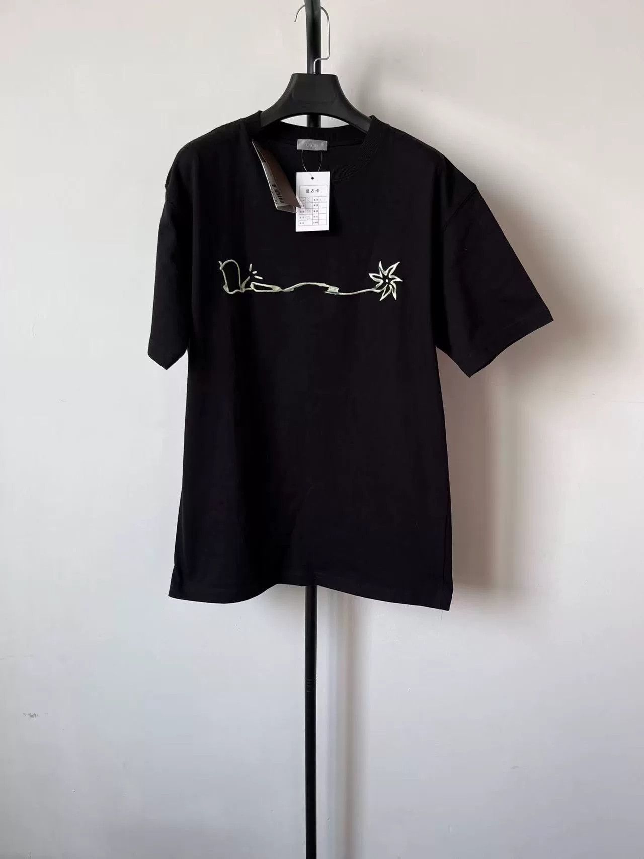 Dior dior x travis scott black short-sleeve t-shirt Size US S / EU 44-46 / 1 - 1 Thumbnail