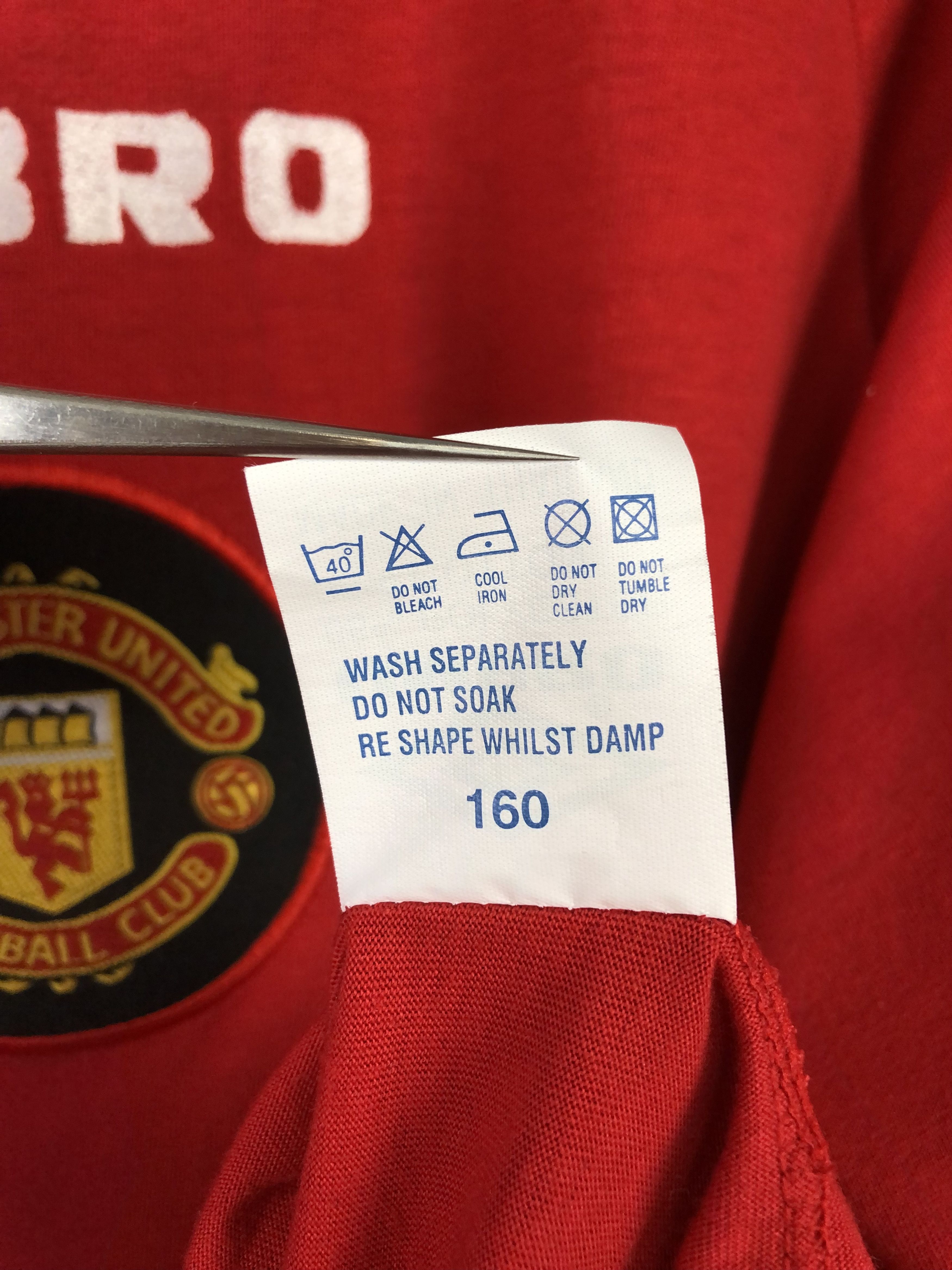 Vintage Vintage Manchester United Football Shirt Train Soccer Jersey Size US S / EU 44-46 / 1 - 9 Thumbnail