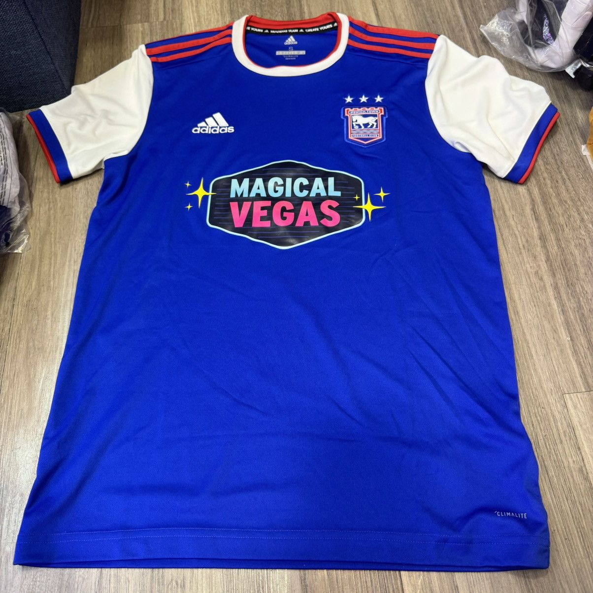 Adidas Ipswich Town 18/19 home shirt Size US S / EU 44-46 / 1 - 1 Thumbnail