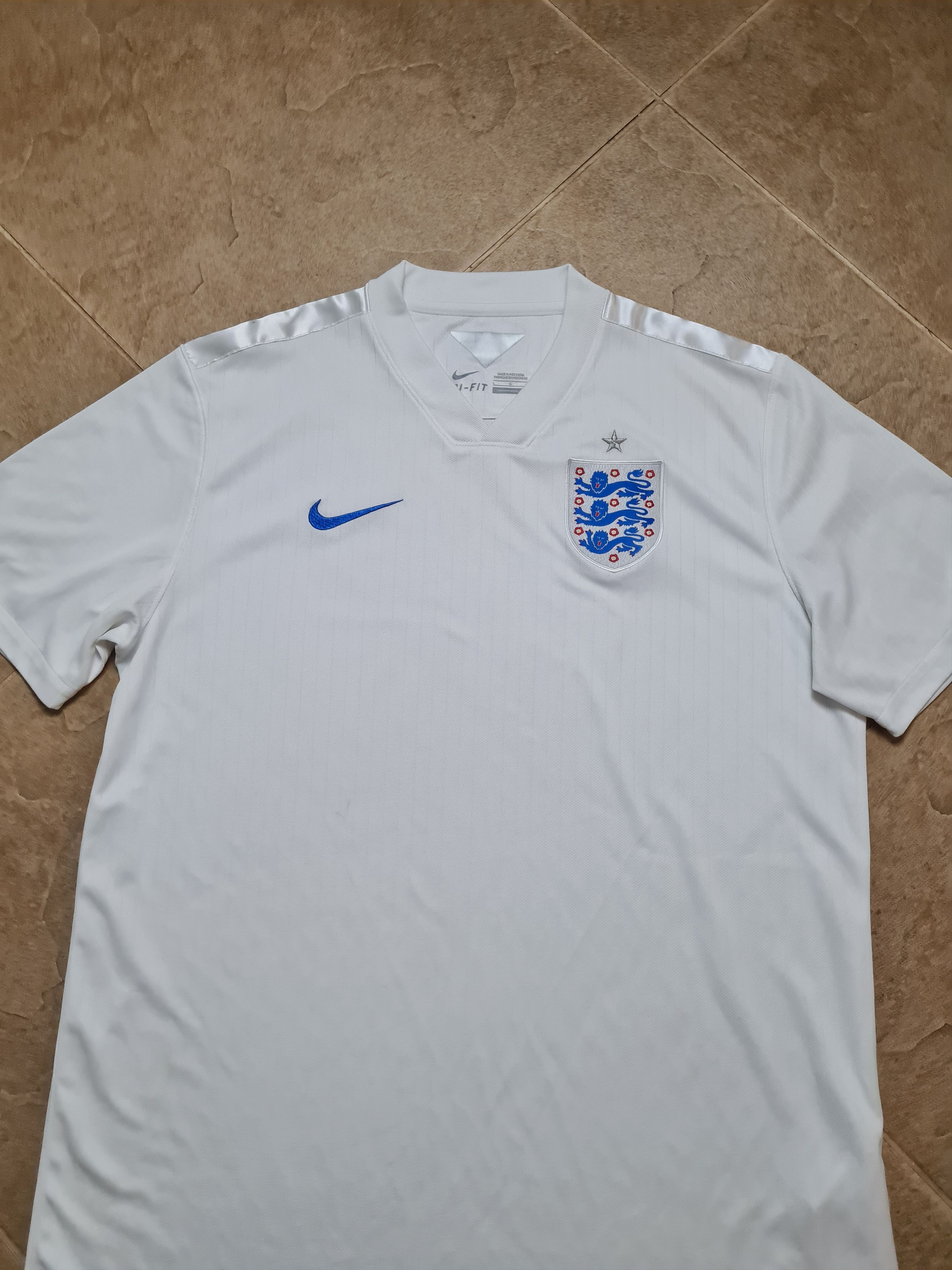 Nike Shirt England Home football jersey 2014/2016 Nike 588101-105 Size US L / EU 52-54 / 3 - 2 Thumbnail