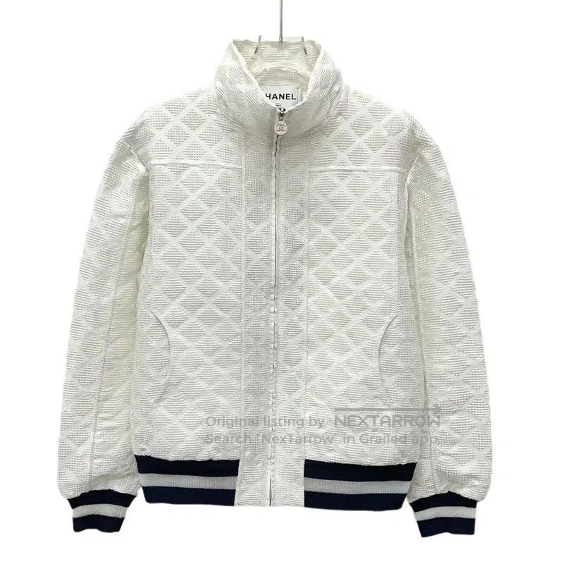 Chanel Chanel White Quilted Polyester Jacket . Size S / US 4 / IT 40 - 1 Thumbnail