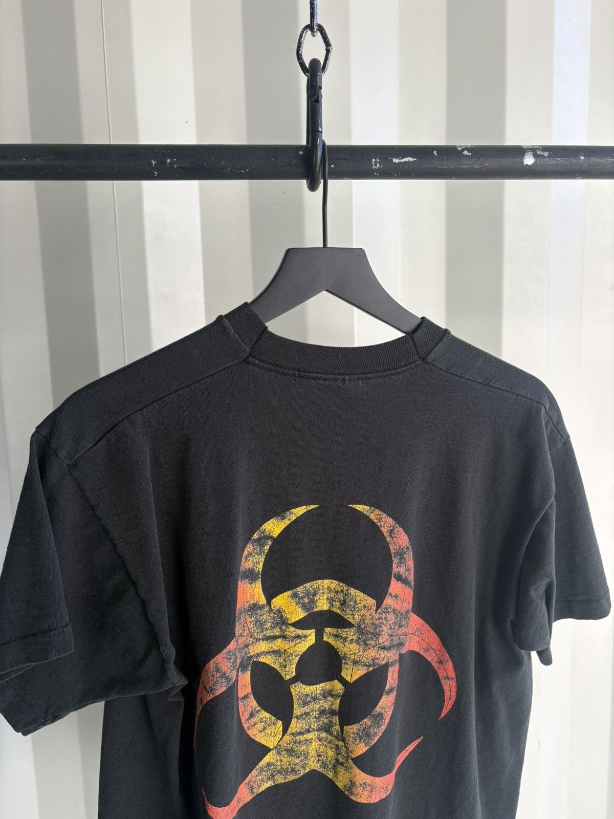 Vintage Thrashed Biohazard Distressed GRUNGE Shirt HARDCORE Band Size US L / EU 52-54 / 3 - 5 Thumbnail