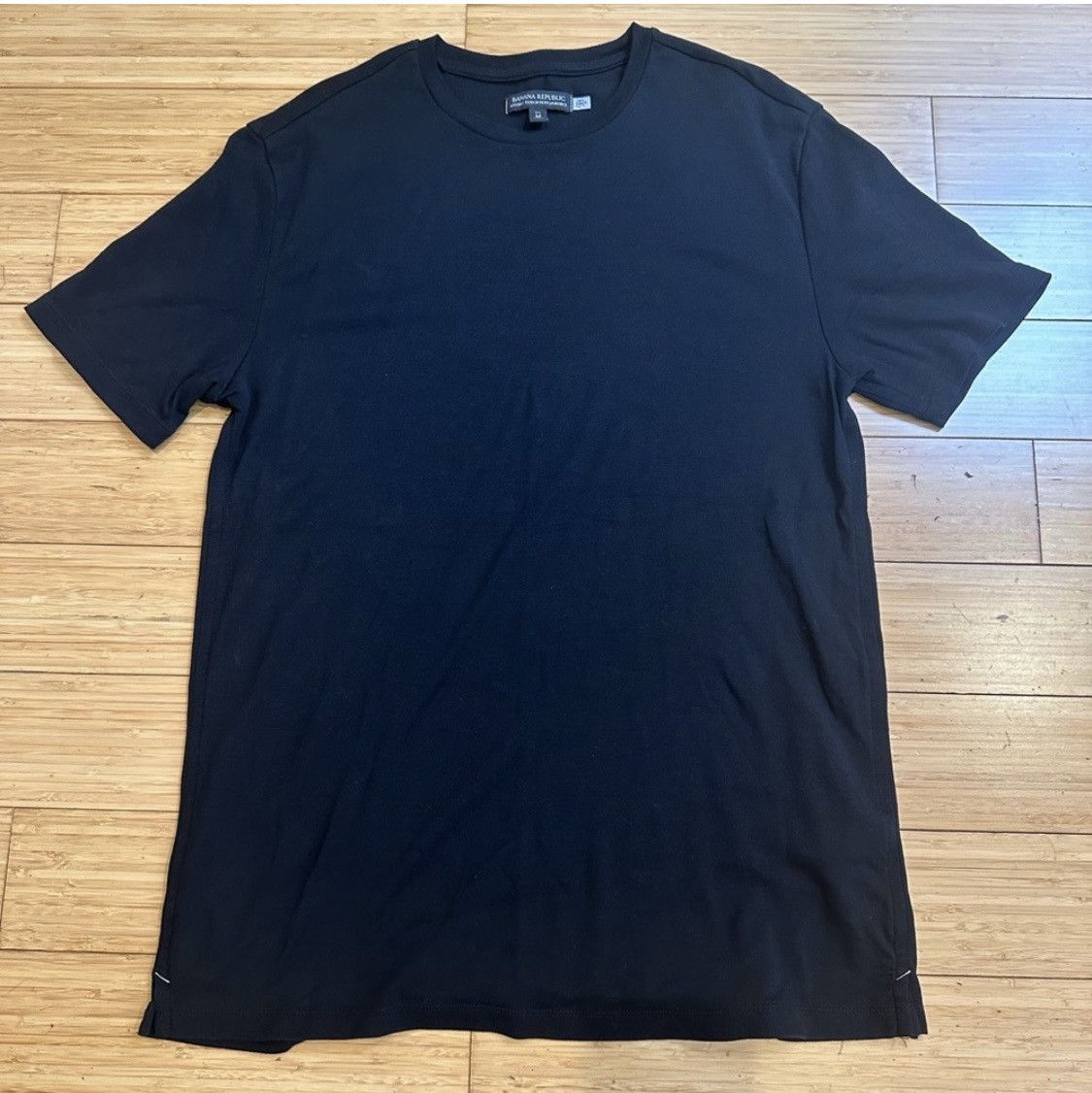 Banana Republic Banana Republic Luxury Touch T-shirt Black Size Medium Tall Size US M / EU 48-50 / 2 - 2 Thumbnail