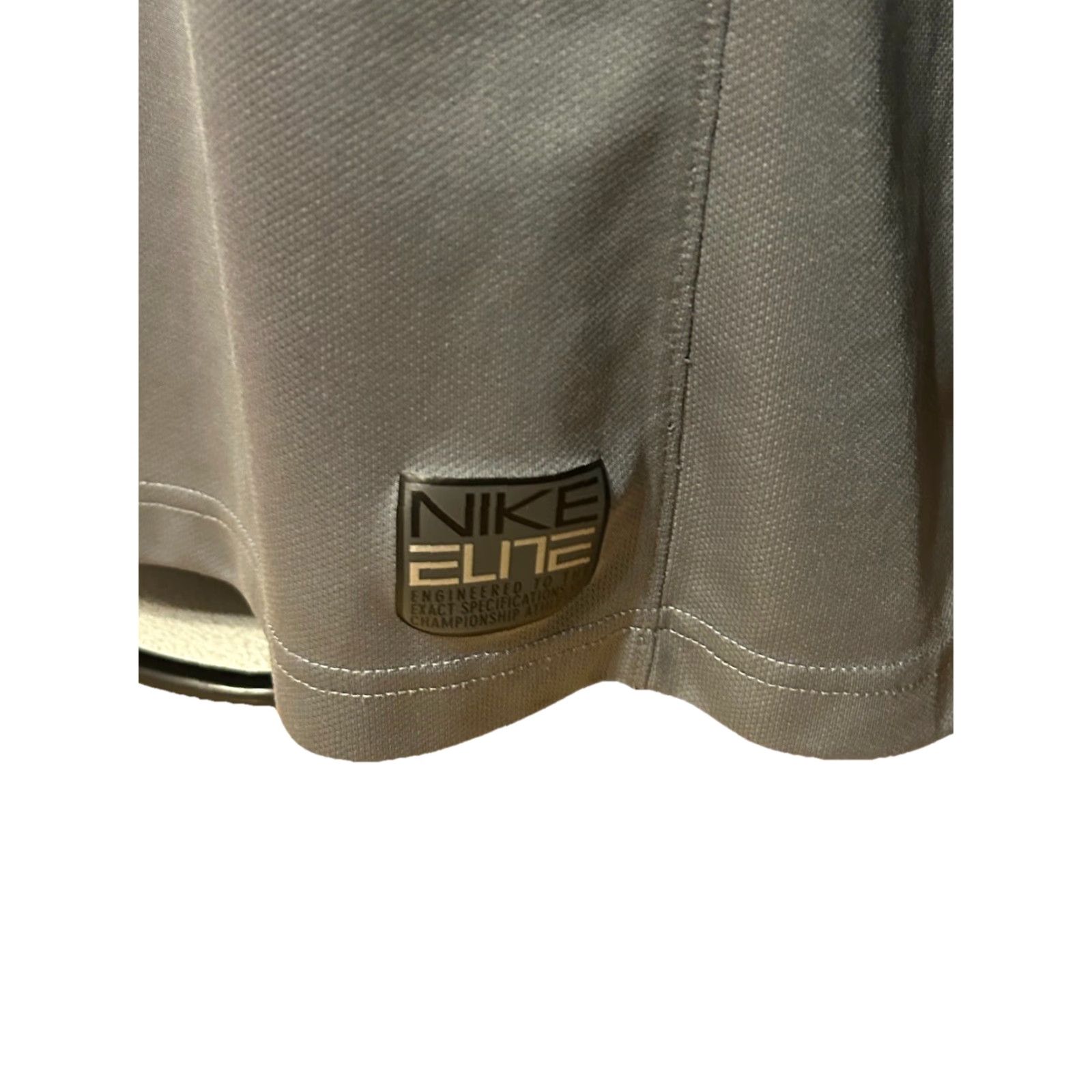 Nike Nike Elite Basketball Hoodie Men Large Gray Dri Fit 683006-065 Pullover Swoosh Size US L / EU 52-54 / 3 - 3 Thumbnail