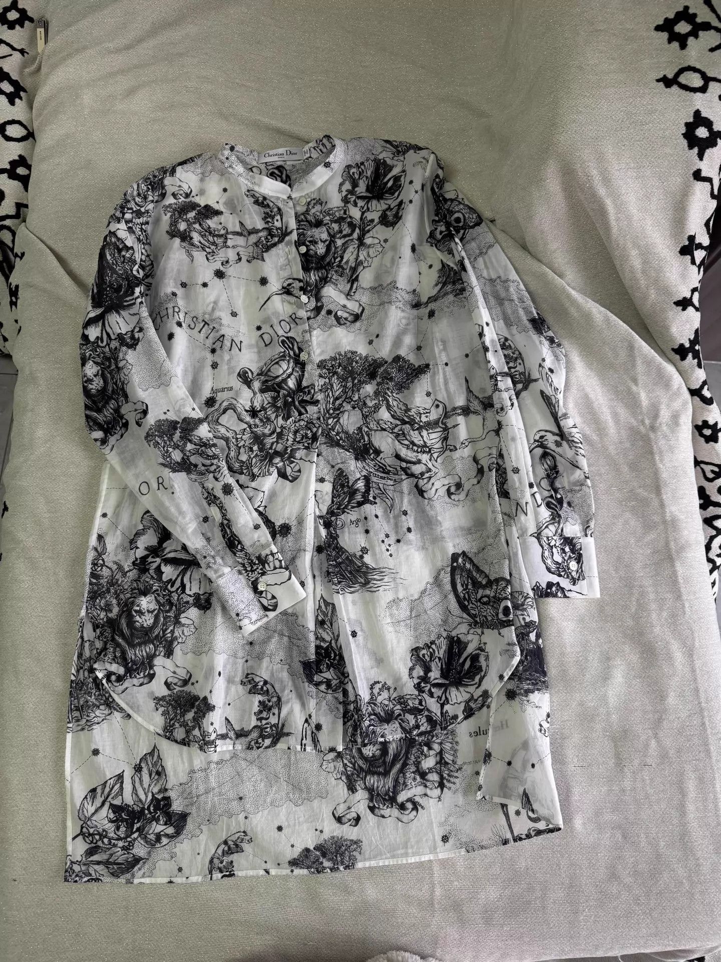 Dior Dior new authentic tagless shirt 36 Size XS / US 0-2 / IT 36-38 - 1 Thumbnail