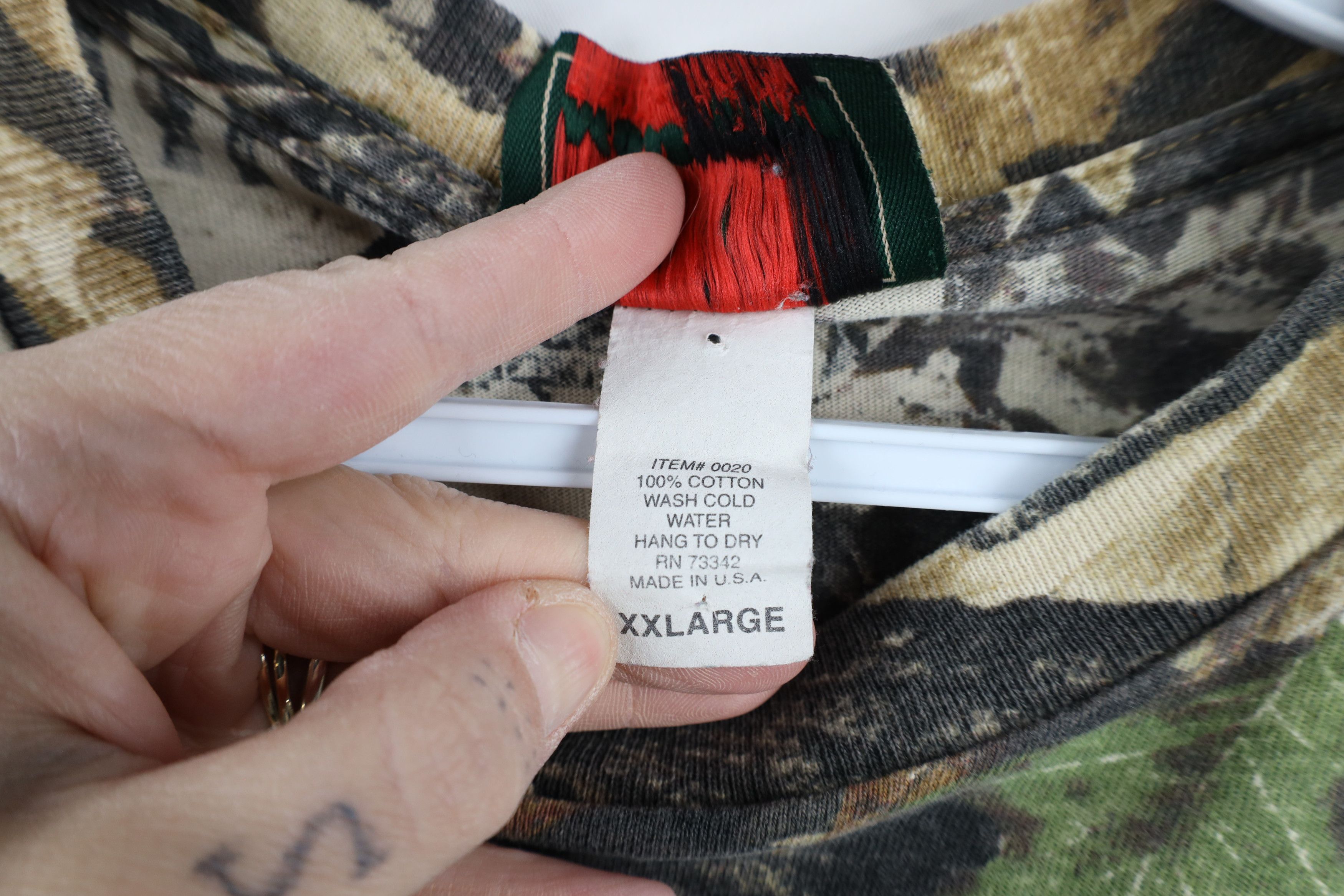 Mossy Oaks × Vintage Vintage 90s Mossy Oak Camouflage Long Sleeve Pocket T-Shirt Size US XXL / EU 58 / 5 - 8 Thumbnail