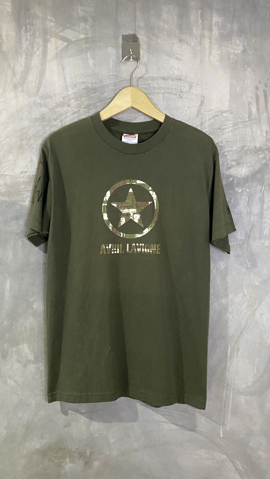 Alstyle Avril Lavigne 2002 Debut Album Size US M / EU 48-50 / 2 - 1 Preview