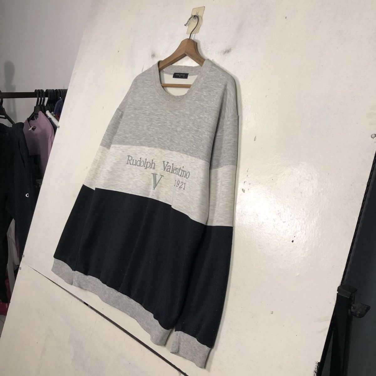 Japanese Brand 📌Vintage Sweatshirt Rudolf Valentino Big Logo Size US M / EU 48-50 / 2 - 4 Thumbnail